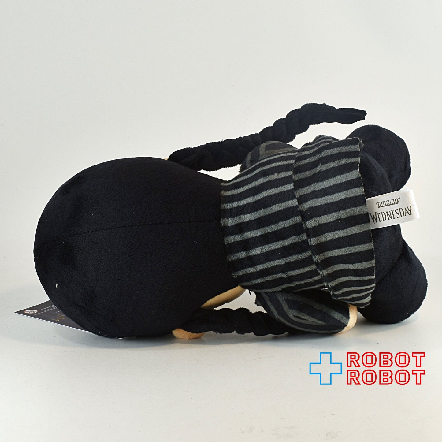 キッドロボット Netflix Wednesday ウェンズデー・アダムス ファニープラッシュ ぬいぐるみ人形