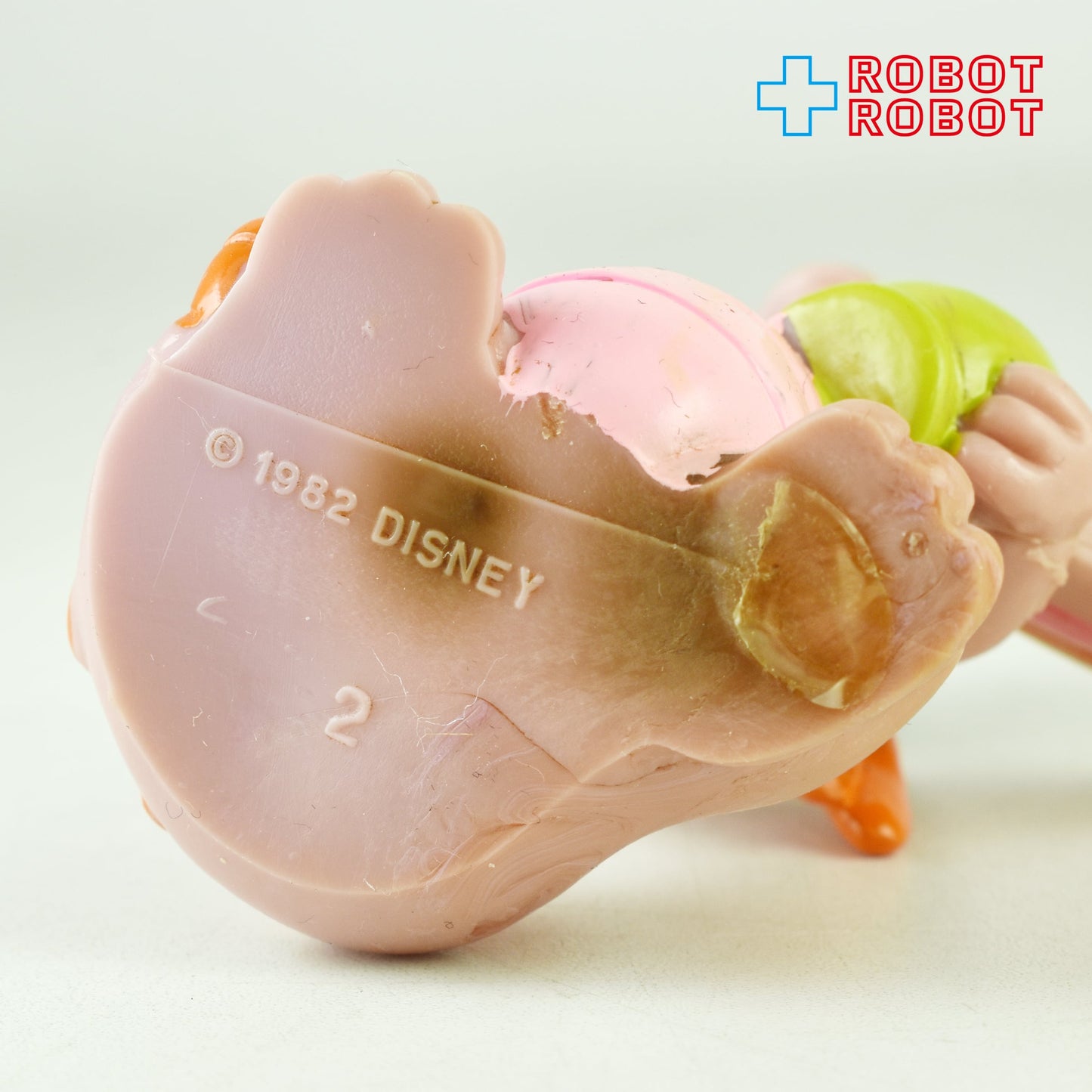 ディズニー エプコット フィグメント・ドラゴン 虹のポット PVCフィギュア 1982