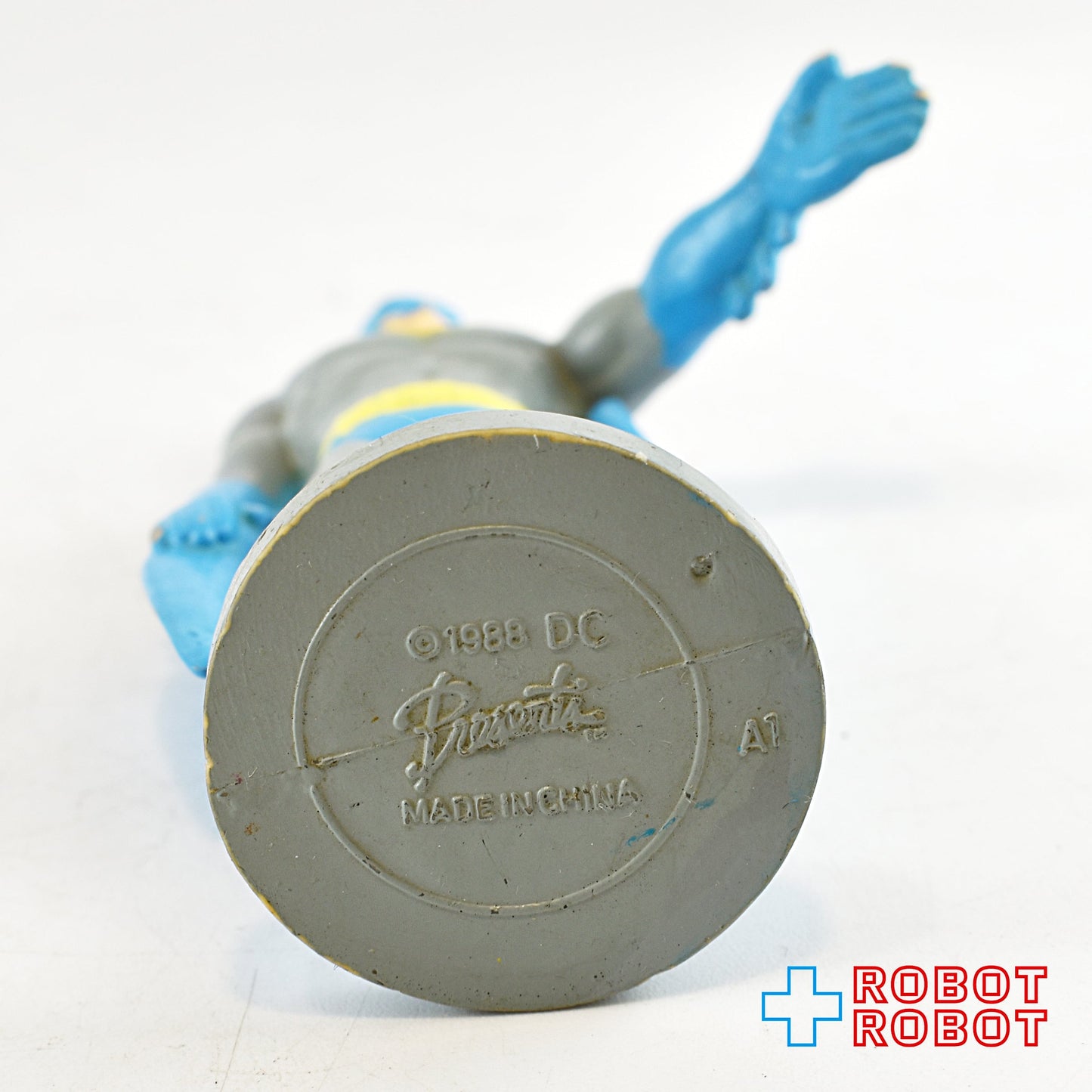 DC バットマン ミニフィギュア PVC プレゼンツ社