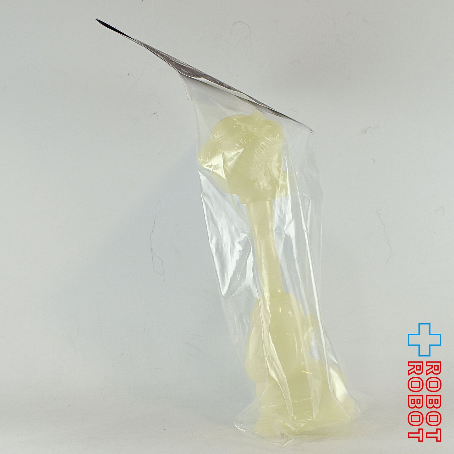 丸八玩具 世界のバケモノ図鑑 ろくろ首 蓄光 ソフビ 袋入