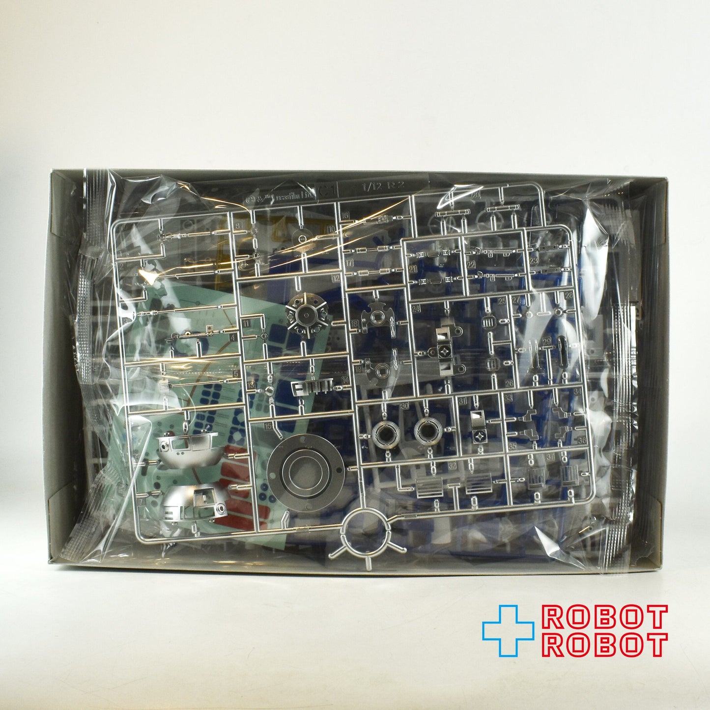 バンダイ スター・ウォーズ 1/72 Xウイング・スターファイター & 1/12 R2-D2 プラモデル モデルキット 箱入未使用