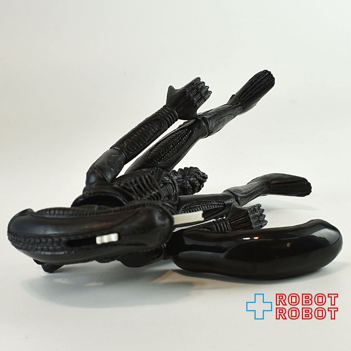 スーパー7 エイリアン ゼノモーフ リ・アクション ソフビ・フィギュア Wave 1 グロスブラック