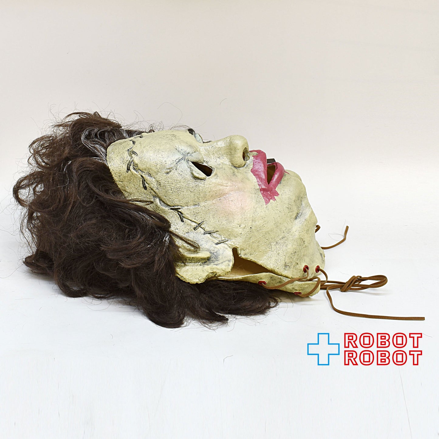 トリックオアトリートスタジオ 悪魔のいけにえ レザーフェイス プリティウーマン マスク 紙タグ付き