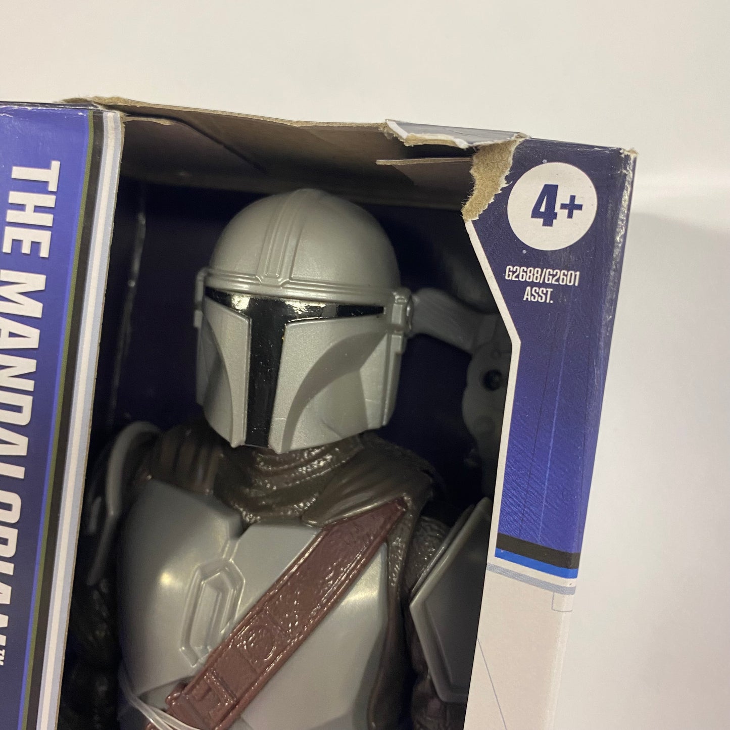 ハズブロ スター・ウォーズ タイタンヒーローズ マンダロリアン 12インチ アクションフィギュア 未開封