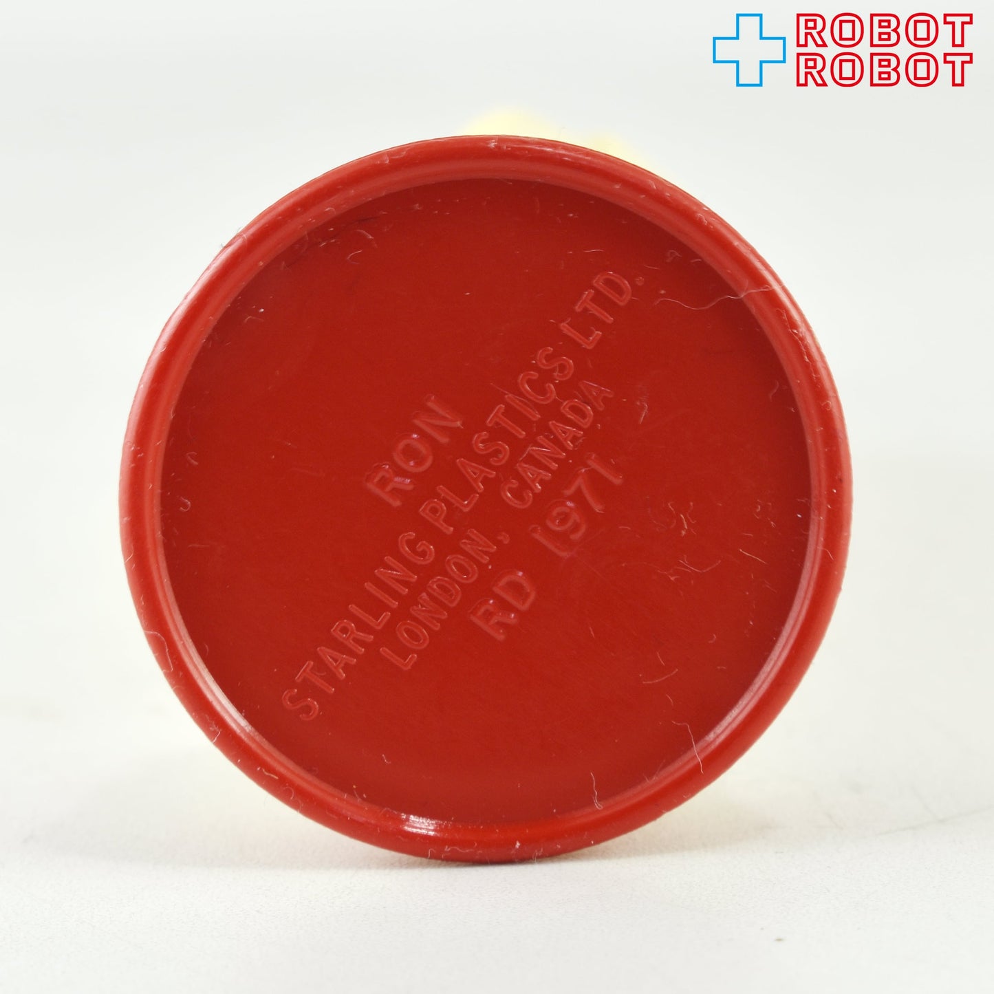 ケンタッキー・フライドチキン カーネル・サンダース ソルト&ペッパーフィギュア 赤台