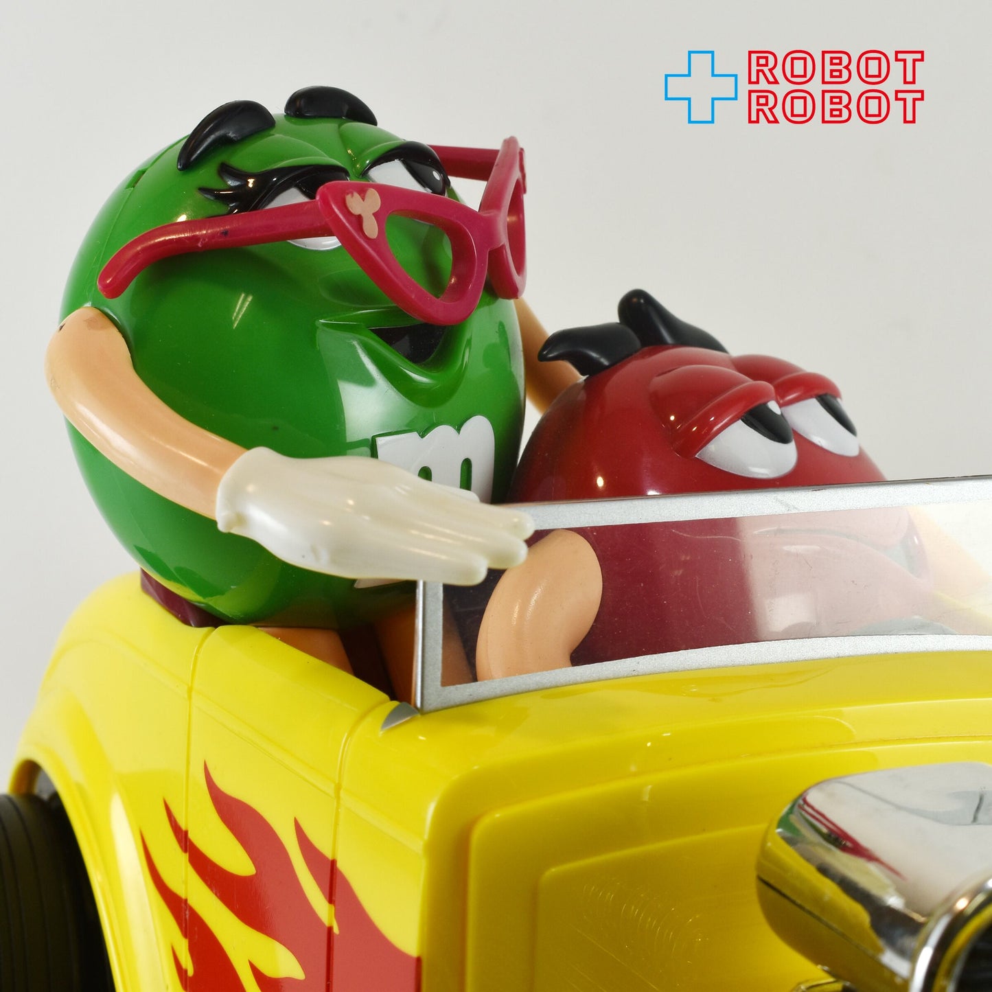 M&M's エムアンドエムズ レベル ウィザウト ア クルー レッド & グリーン ディスペンサー