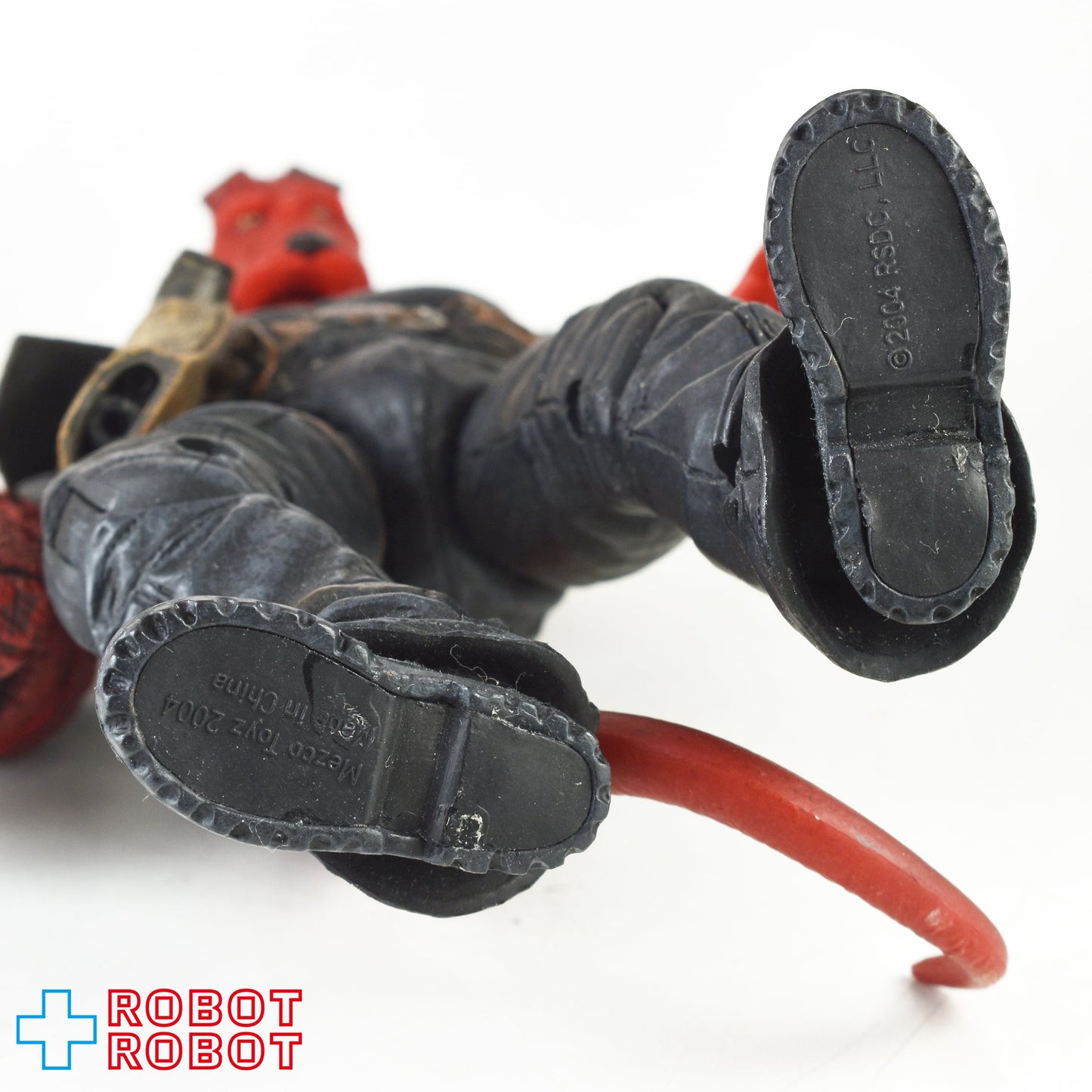 メズコ ヘルボーイ シリーズ2 ヘルボーイ 口閉じ 黒服Ver. アクションフィギュア ルース