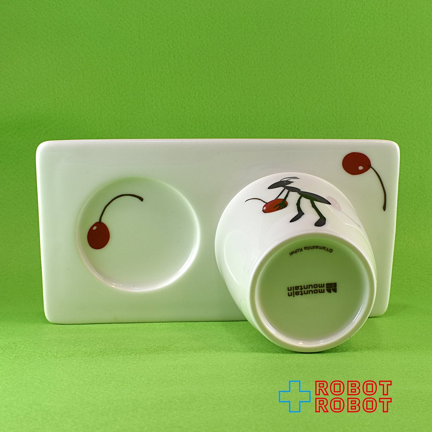 マウンテンマウンテン カップ & プレート セット アント (アリ) とサクランボ