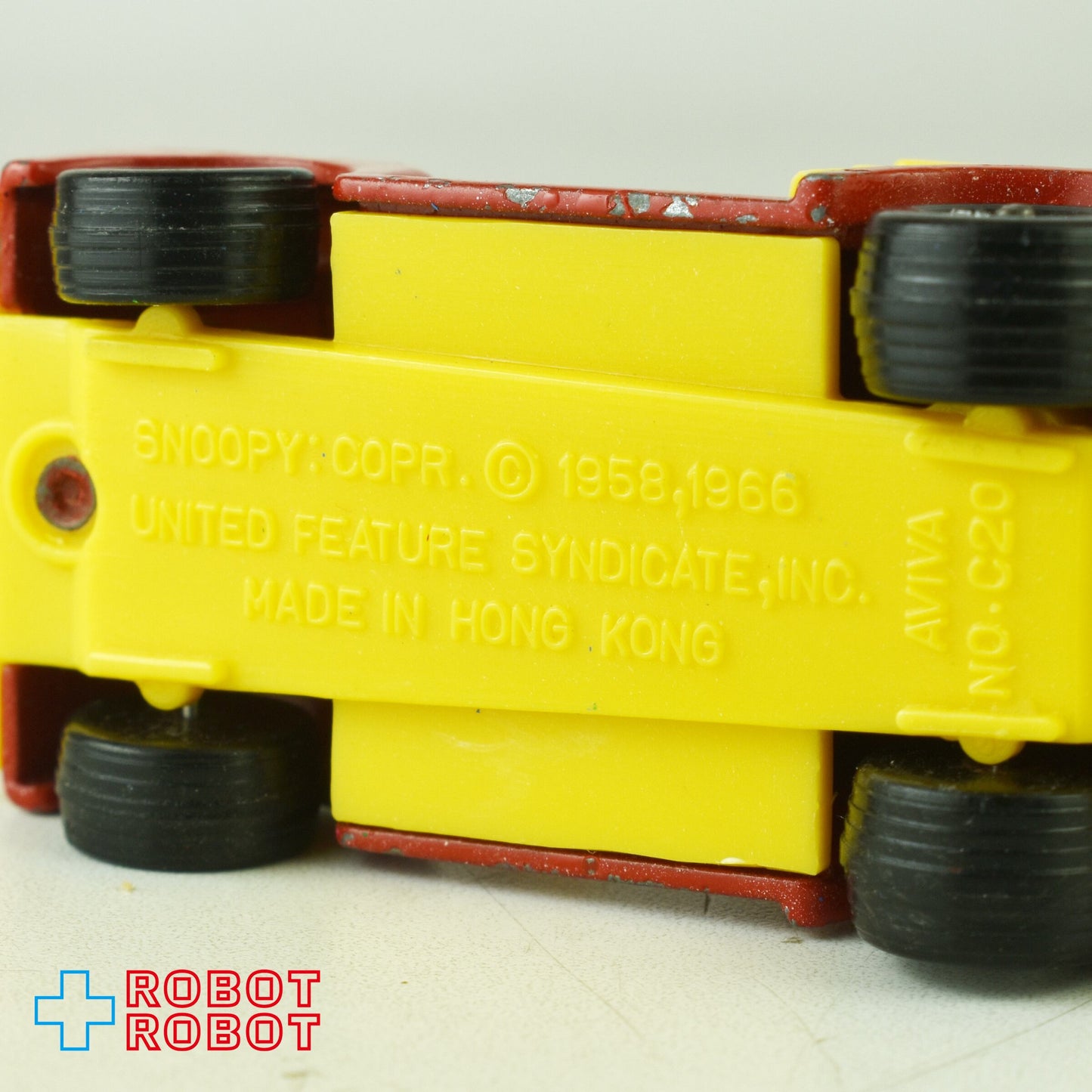 スヌーピー・イン・ファイアエンジン ダイキャスト ミニカー メイド・イン・ジャパン ルース