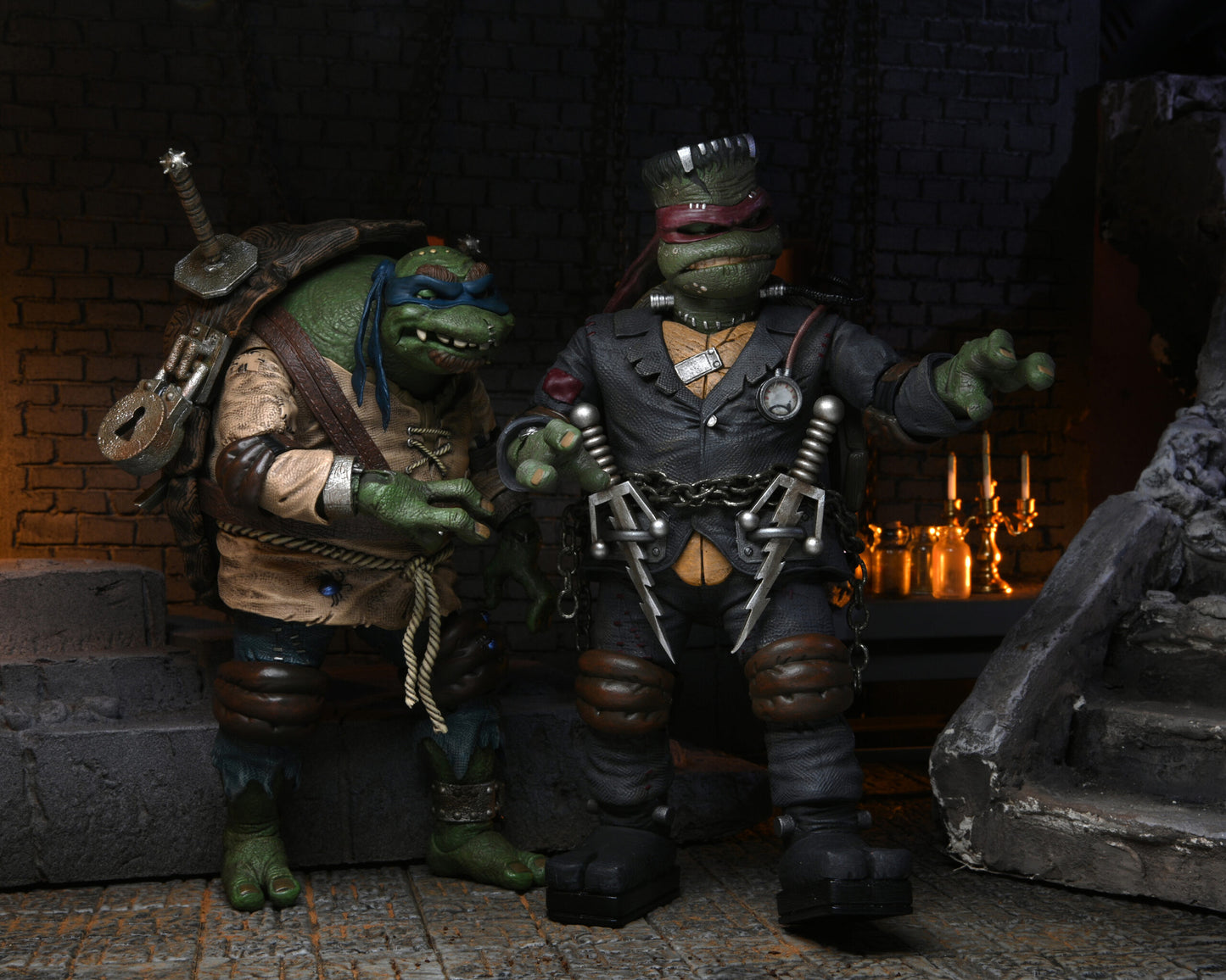 ネカ TMNT タートルズ ユニバーサル・モンスター レオナルド as ハンチバック アルティメット 7インチ アクションフィギュア 未開封