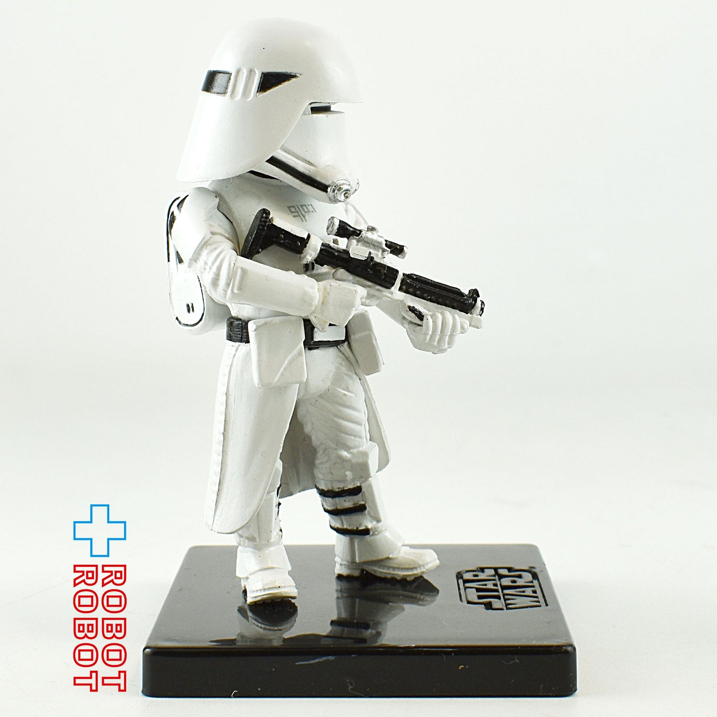 バンプレスト スター・ウォーズ フォースの覚醒 ワールドコレクタブルフィギュア ファースト・オーダー スノートルーパー 未開封