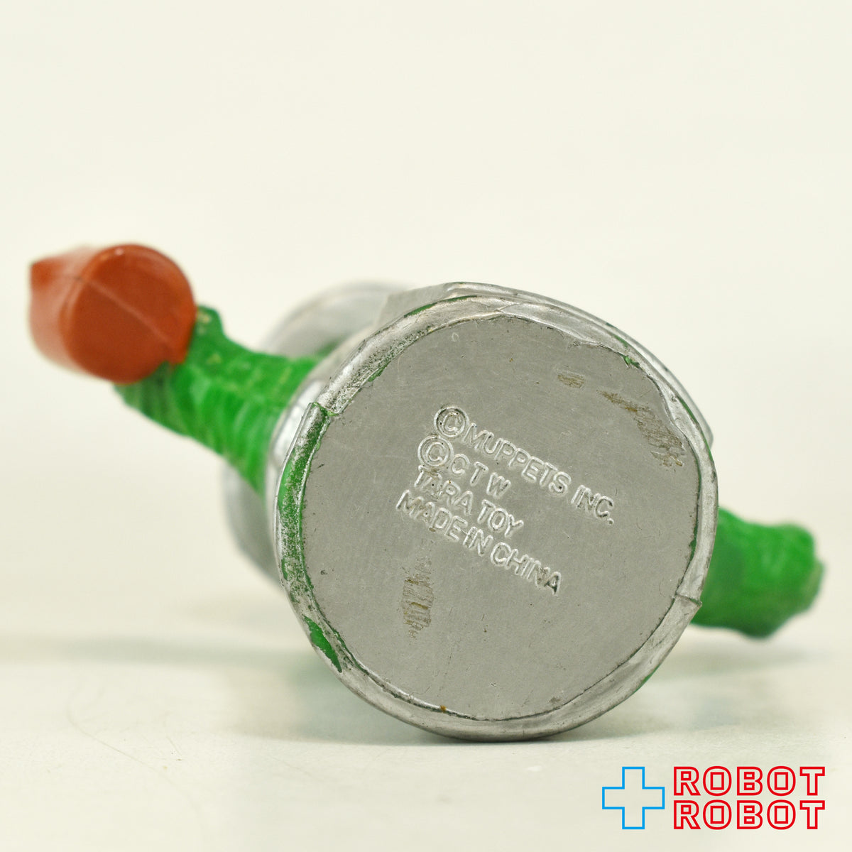タラトイ社 セサミストリート オスカー ピックルジュース PVCフィギュア
