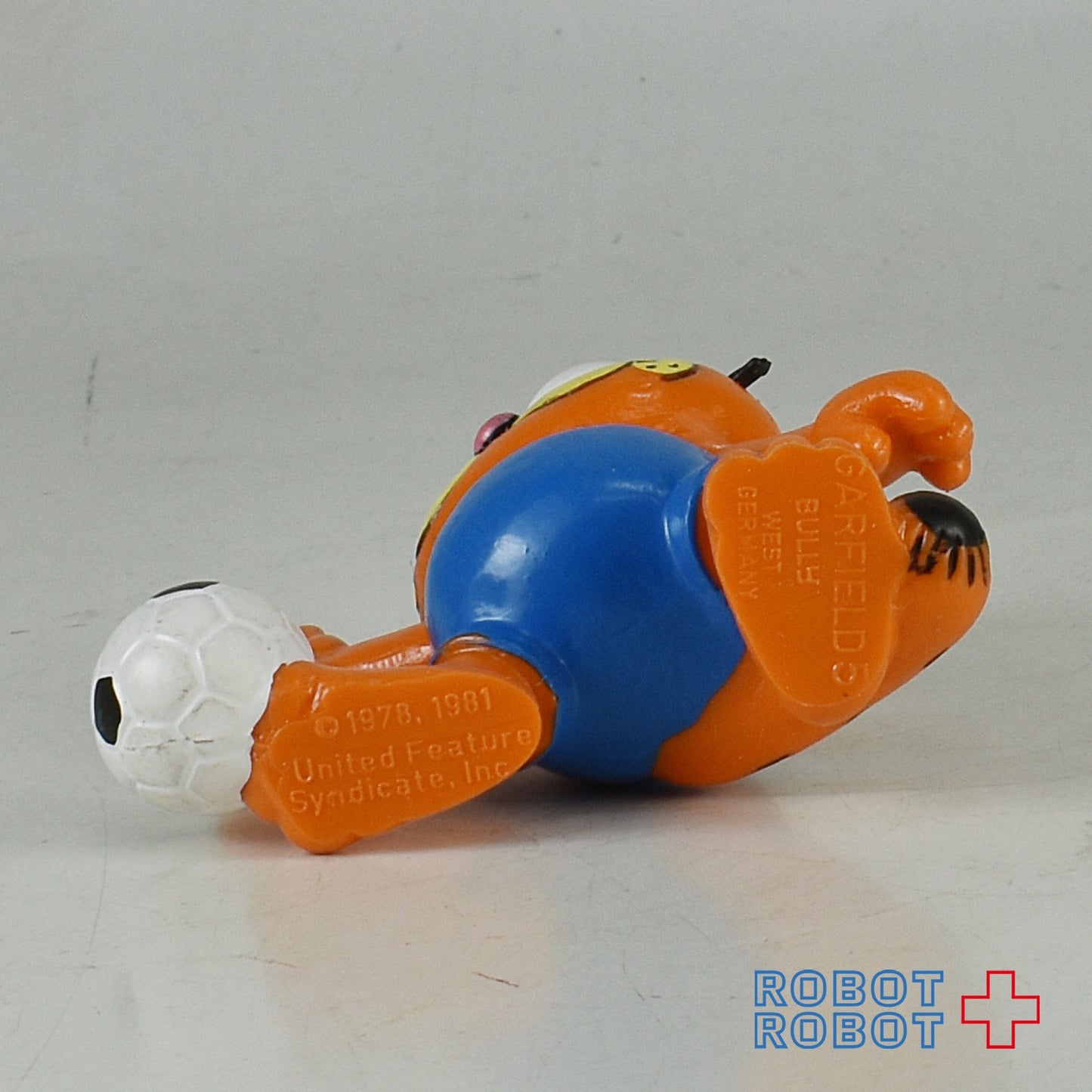 ガーフィールド PVCフィギュア サッカー I’ WER NARRISCH!