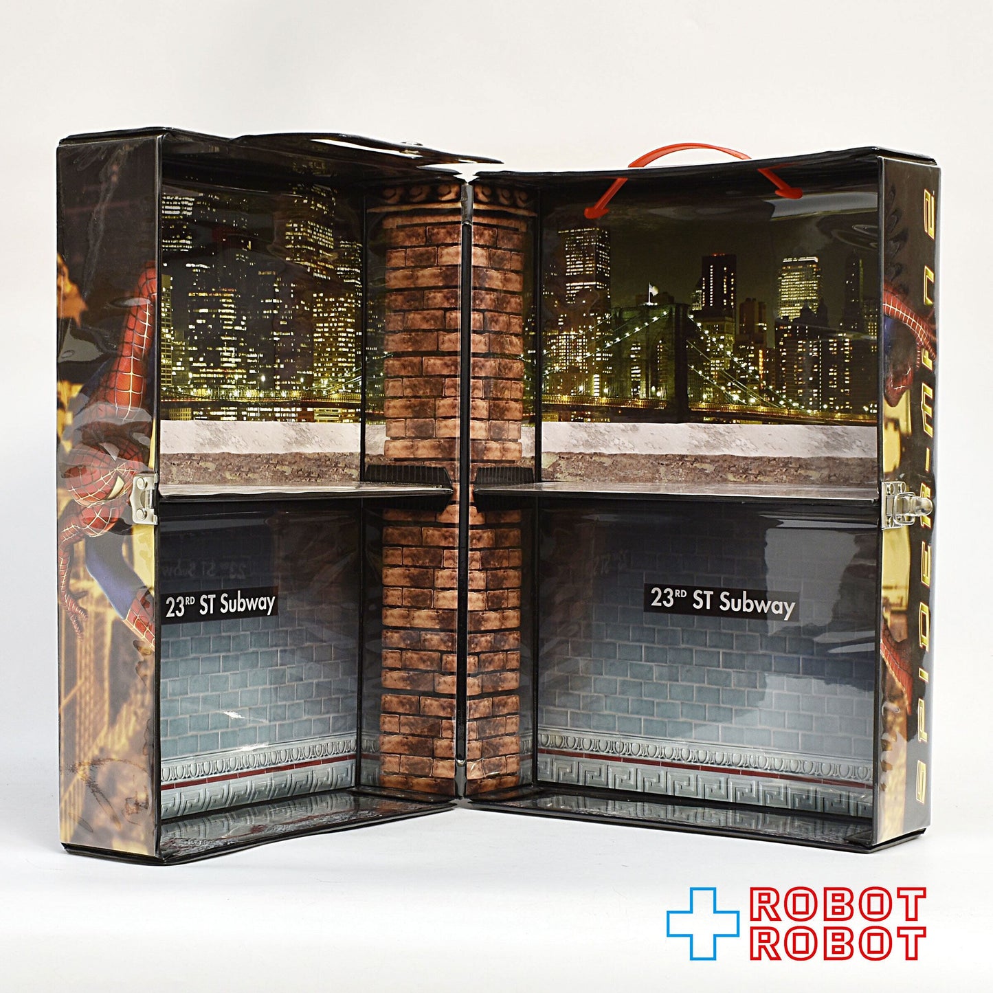 トイビズ スパイダーマン2 アクションフィギュア ストア & プレイキャリーケース