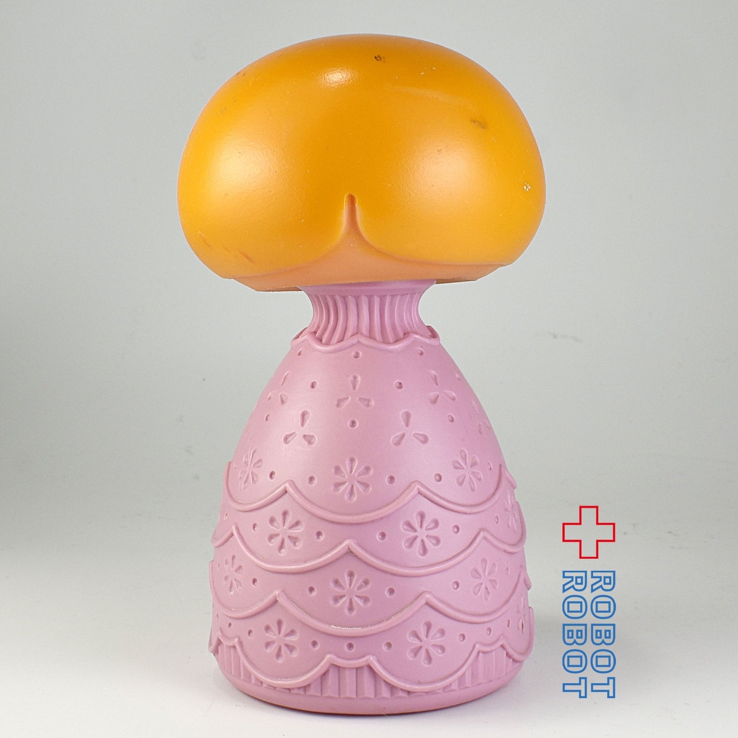 AVON スモールワールド ブリティッシュミス ボトルフィギュア