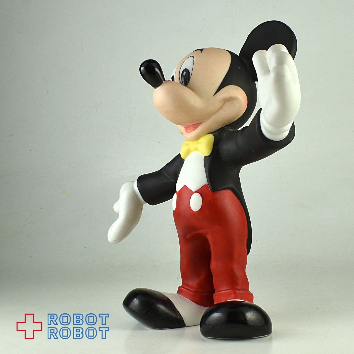 ディズニー ミッキーマウス&ミニーマウス 陶器製フィギュアリン