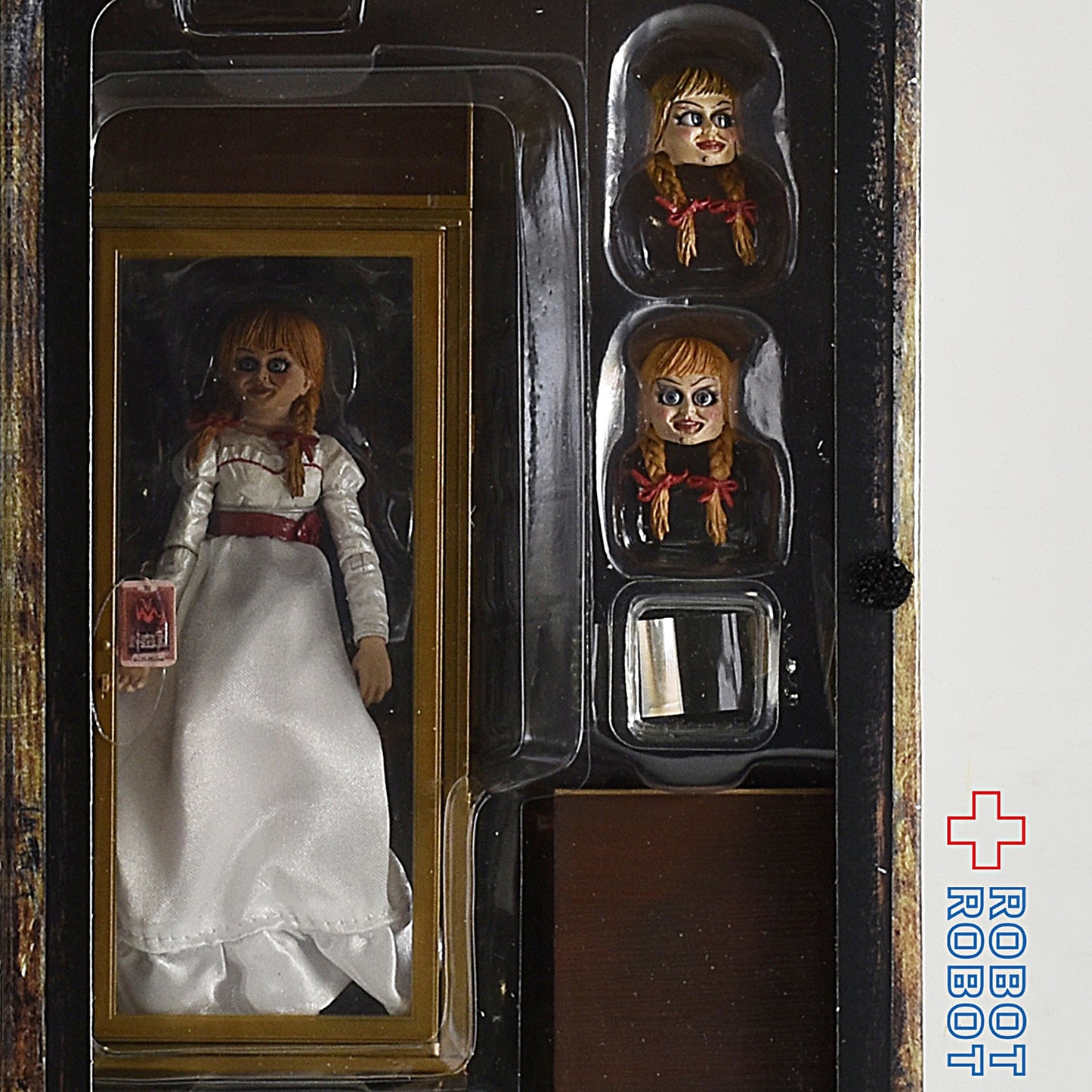 ネカ アナベル 死霊博物館 アナベル with ショーケース アルティメット 7インチ アクションフィギュア 未開封