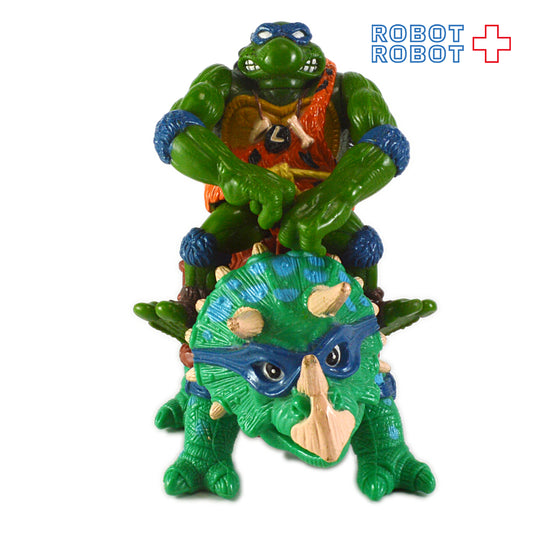プレイメイツ ティーンエイジ・ミュータント・ニンジャ・タートルズ TMNT ケイブ・レオと恐竜 アクションフィギュア ルース