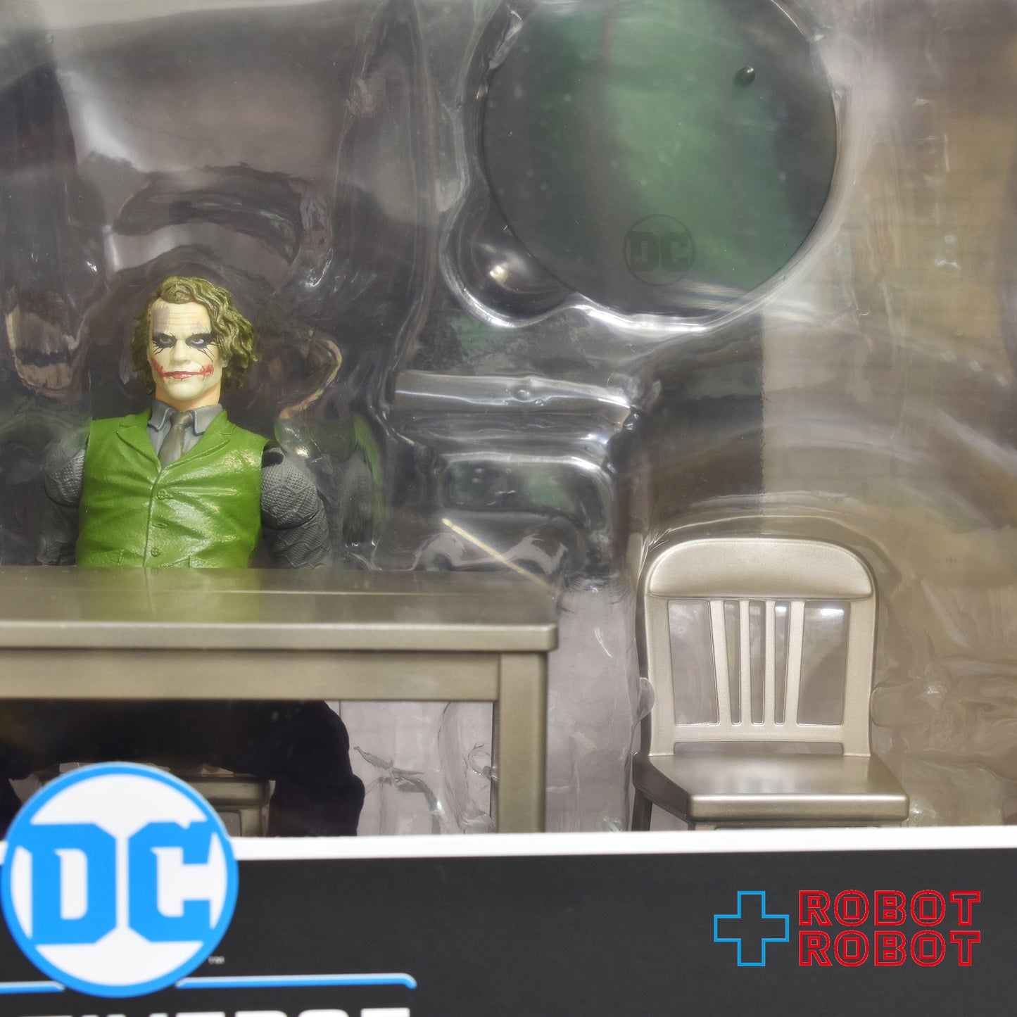 DC マルチバース ジョーカー (取調室)［映画『ダークナイト・トリロジー』] 7インチ アクションフィギュア