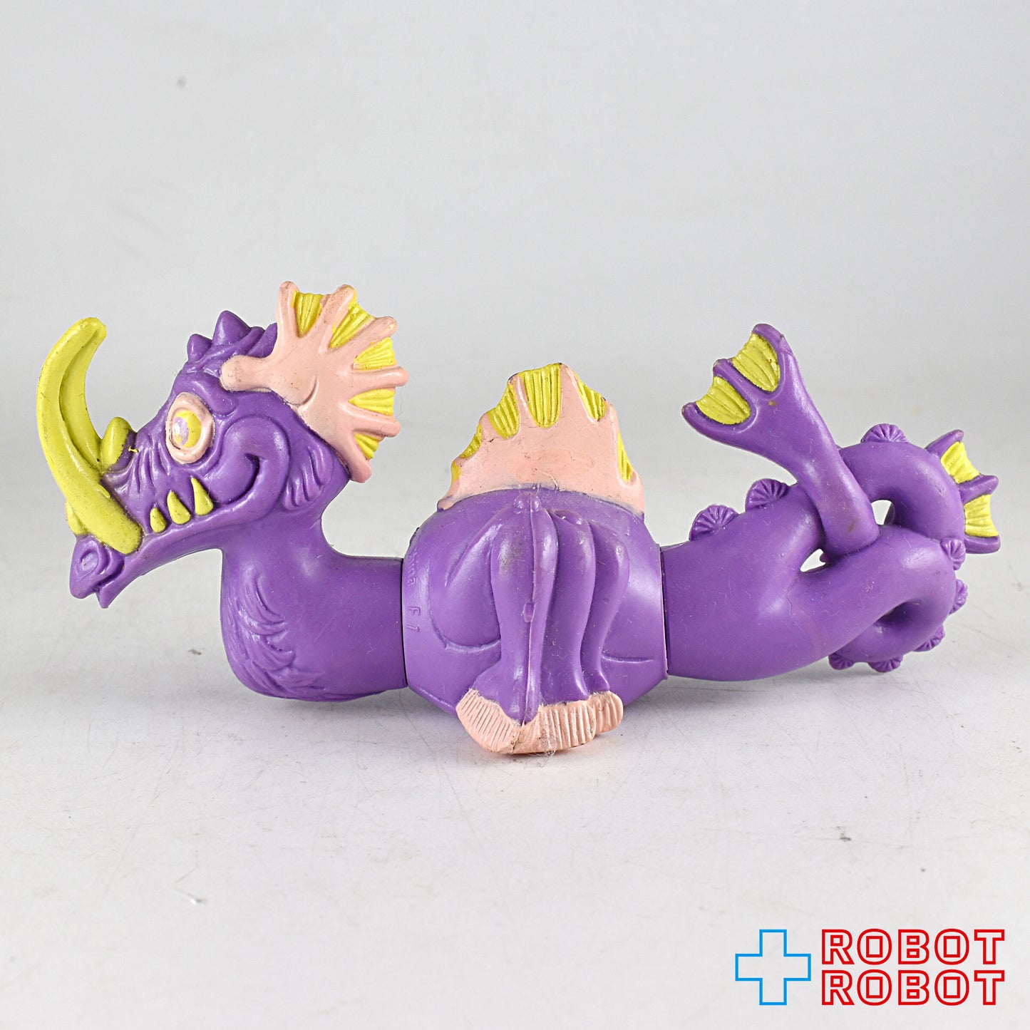 マクドナルド  ミックスエムアップモンスターズ PVCフィギュア ミールトイ セット