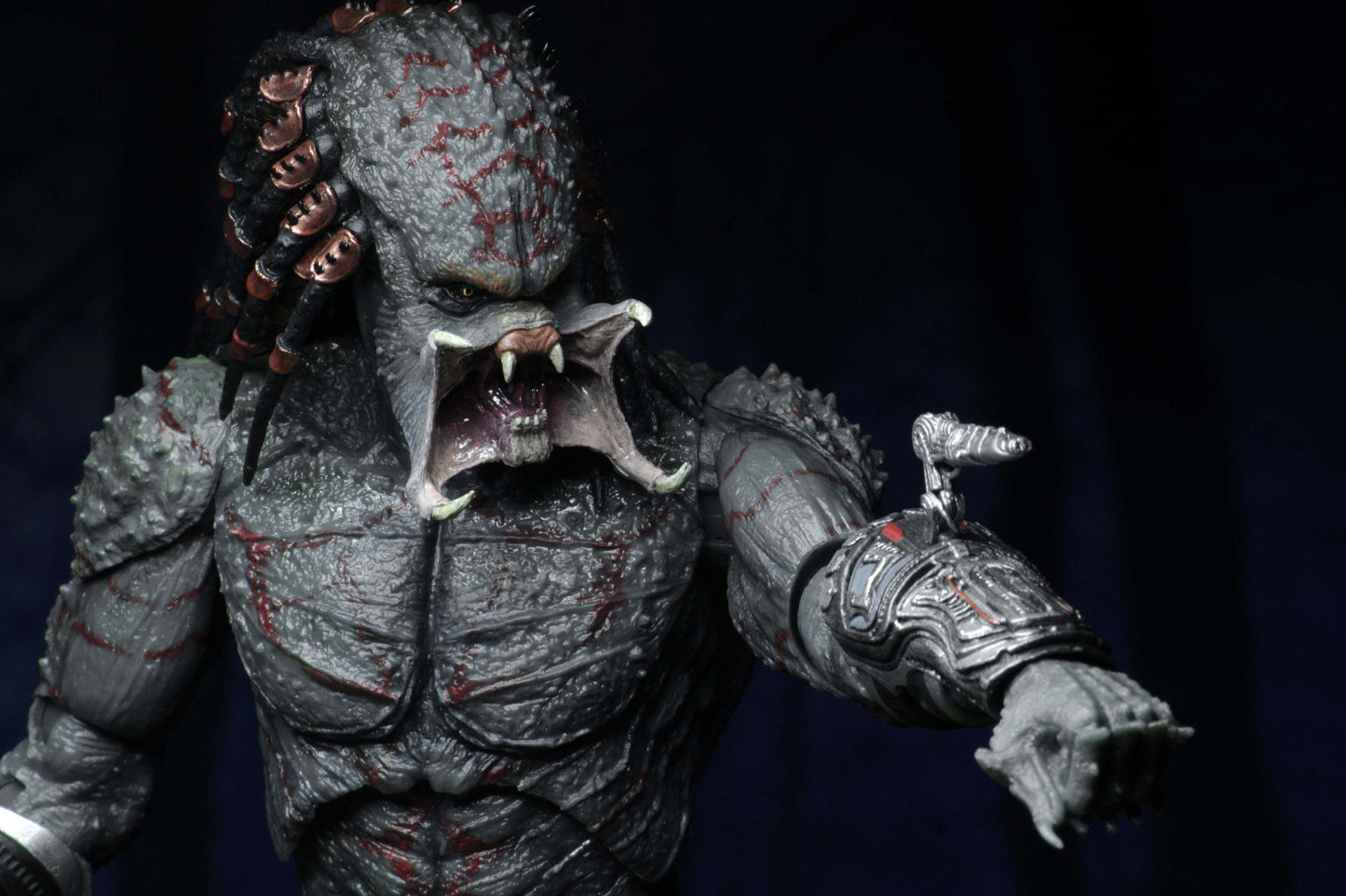 ネカ プレデター アーマード アサシン・プレデター デラックス アクションフィギュア 未開封