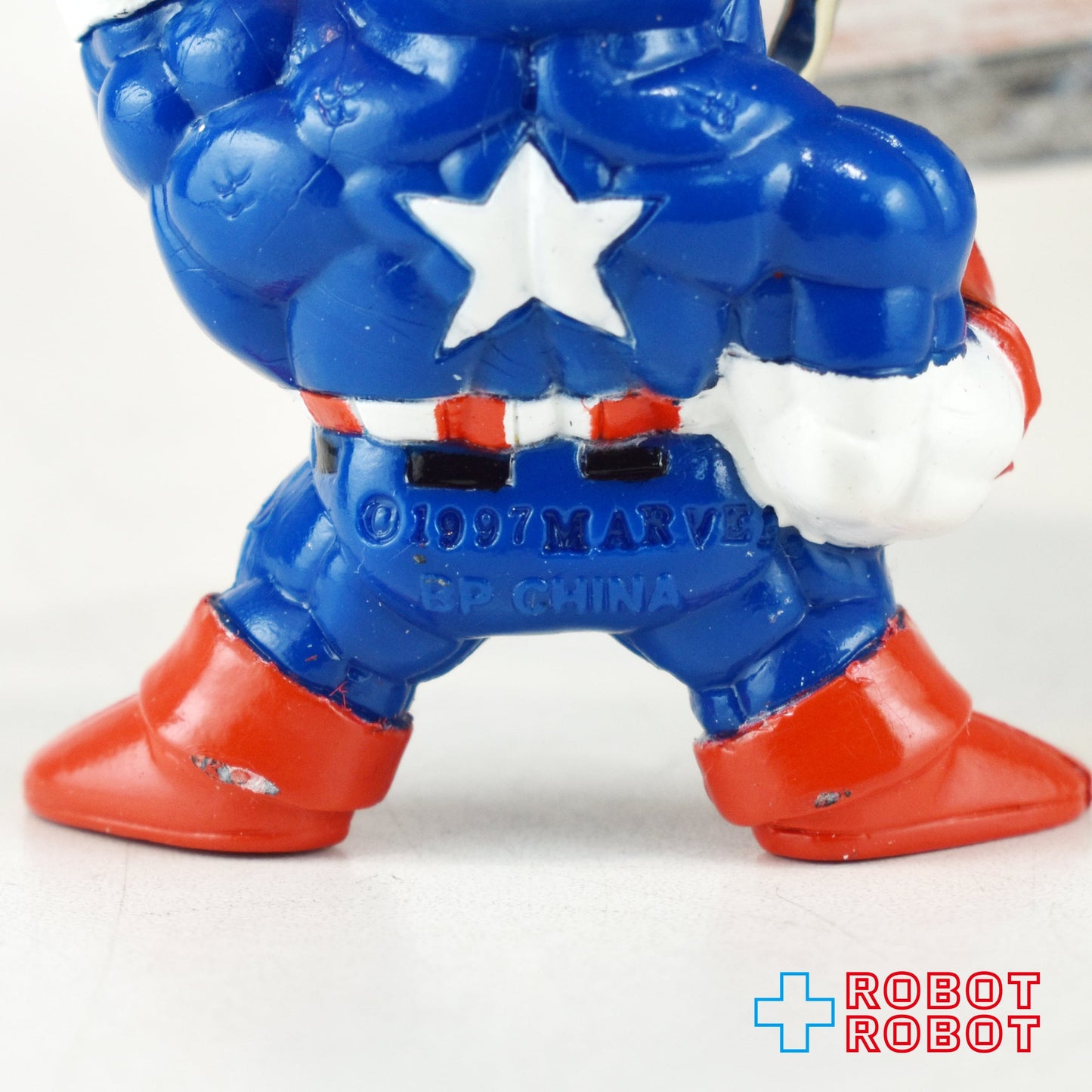 バンプレスト マーベルコミックス とるとるマスコット フィギュアキーホルダー キャプテン・アメリカ