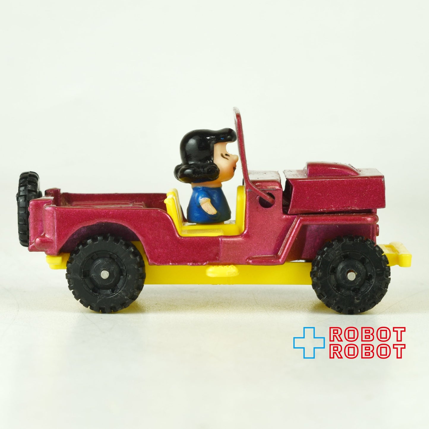 スヌーピー ルーシー・イン・ジープ ダイキャスト ミニカー メイド・イン・ホンコン ルース