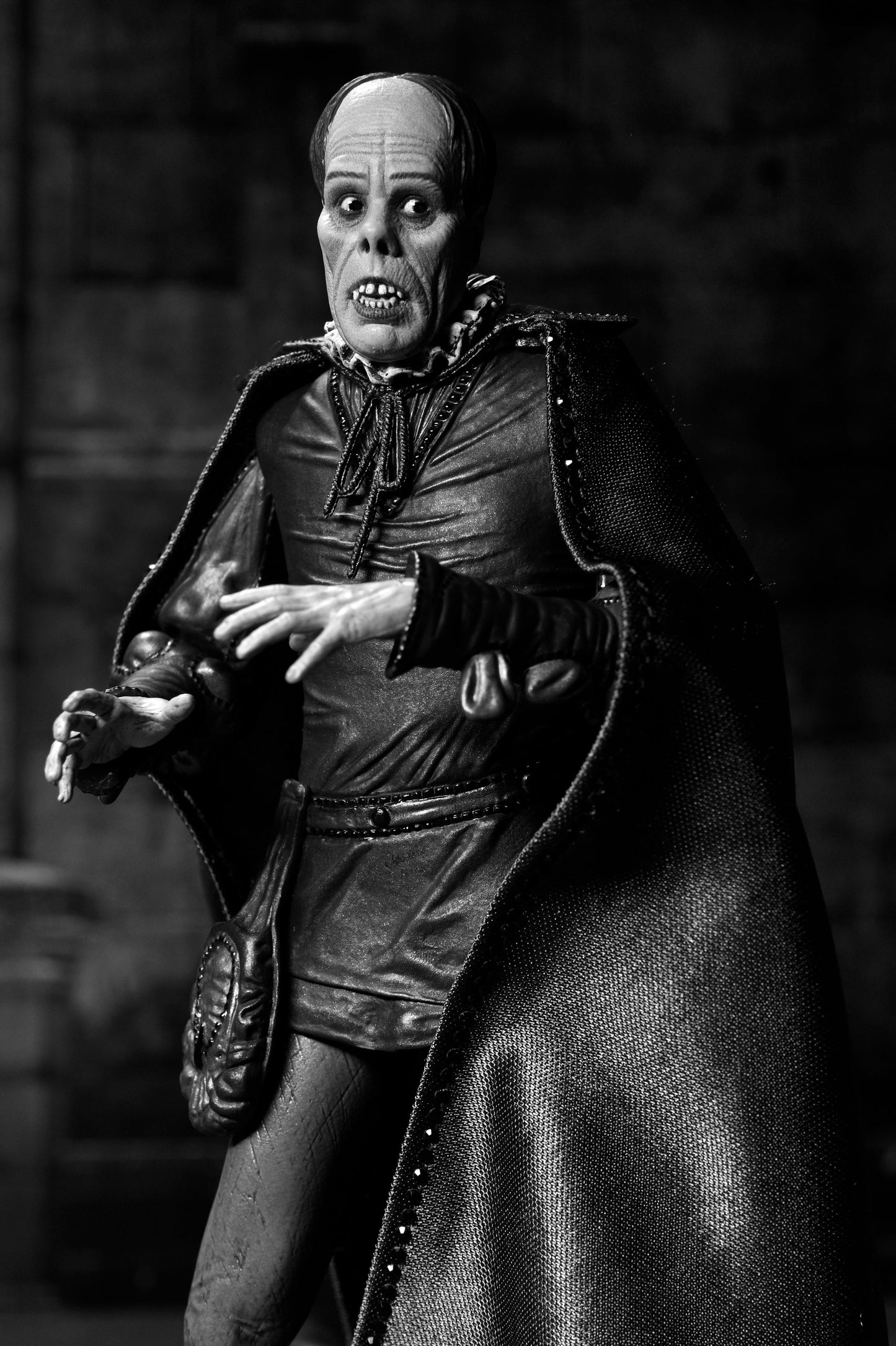 NECA ネカ オペラ座の怪人 アルティメット (ブラック＆ホワイト) 1925 7インチ アクションフィギュア 未開封