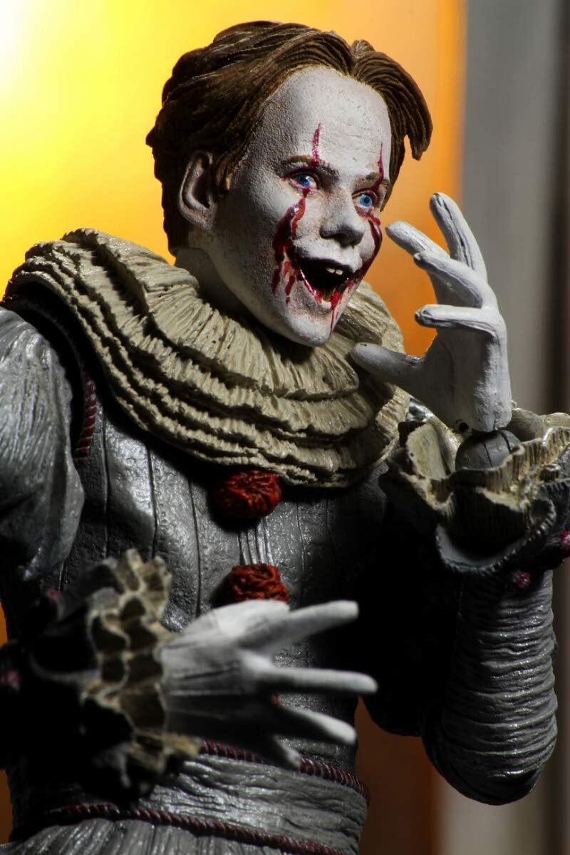 NECA IT / イット THE END それが見えたら、終わり。 ペニーワイズ アルティメット 7インチ アクションフィギュア 未開封