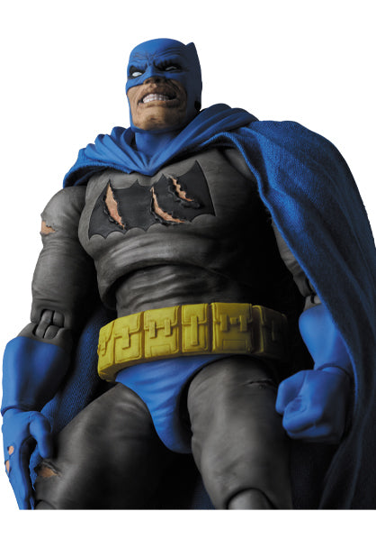 メディコム・トイ MAFEX マフェックス No.119 The Dark Knight Triumphant バットマン アクションフィギュア 未開封