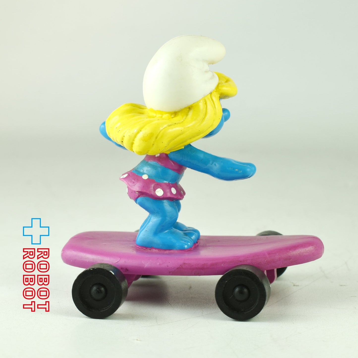 アプローズ社  ハーディーズ スマーフ スマーフェット スケートボード（紫） PVCフィギュア ミールトイ 1990
