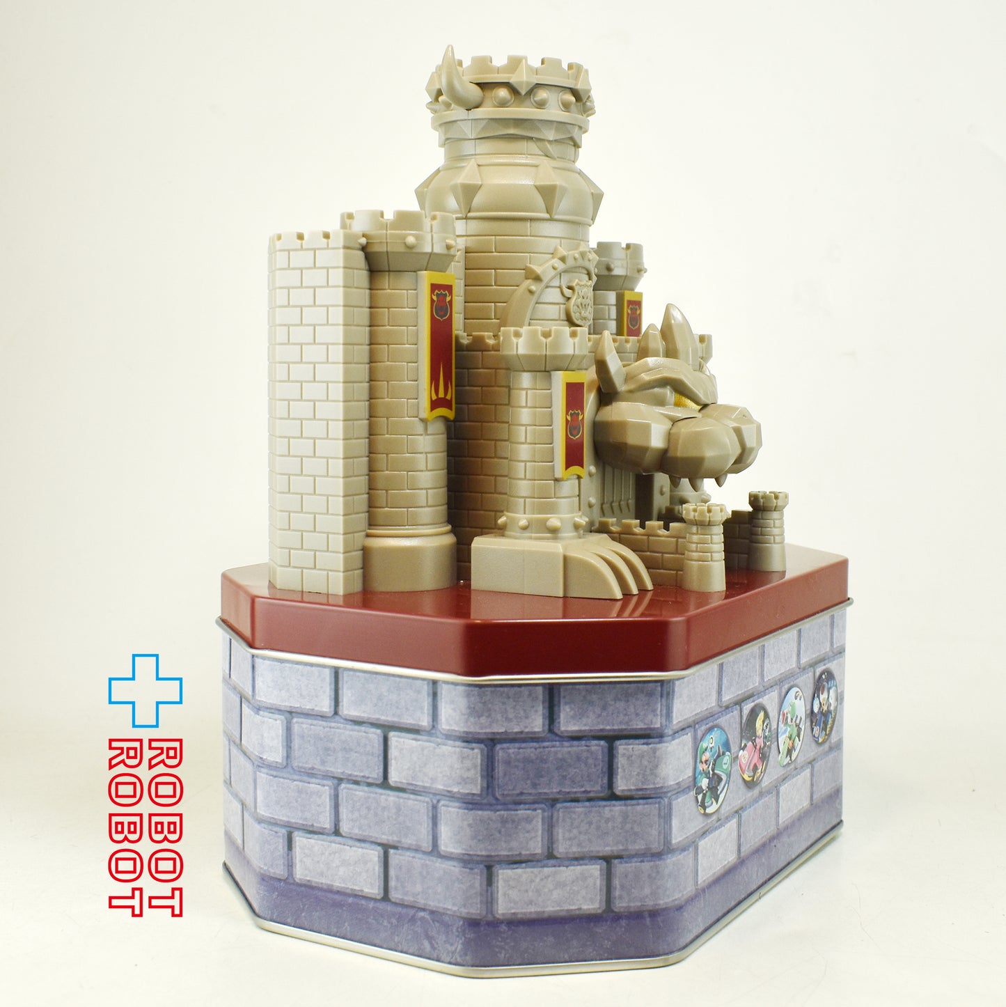 USJ スーパー・ニンテンドー・ワールド「マリオカート ～クッパの挑戦状～」アソートクッパ城缶 スーベニアケース