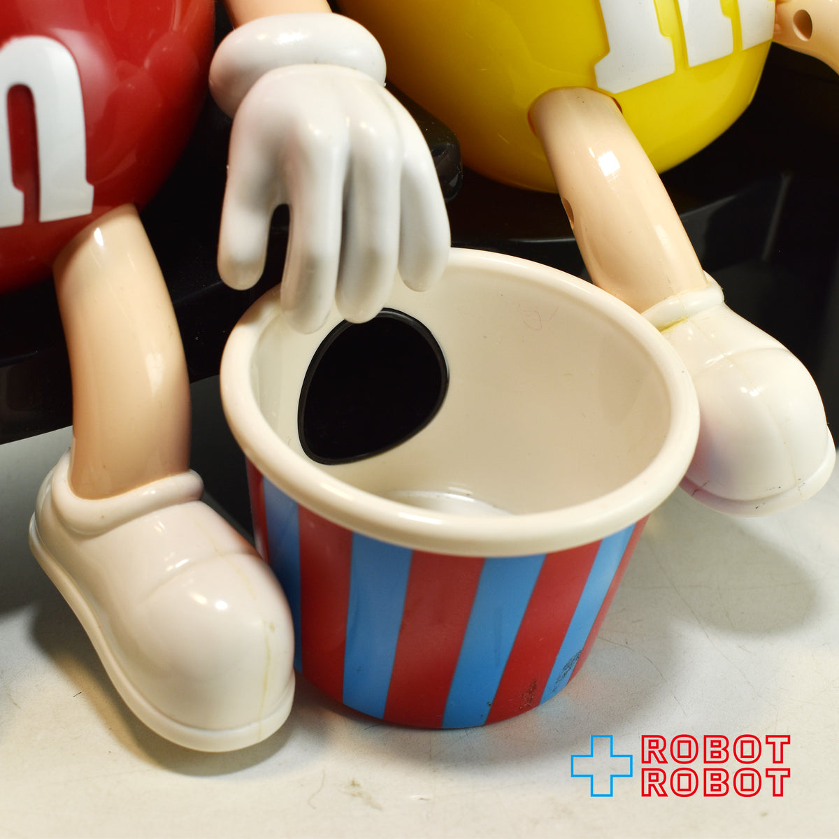 M&M's ディスペンサー 3Dムービー カウチ 黒 限定レアカラー 企業物