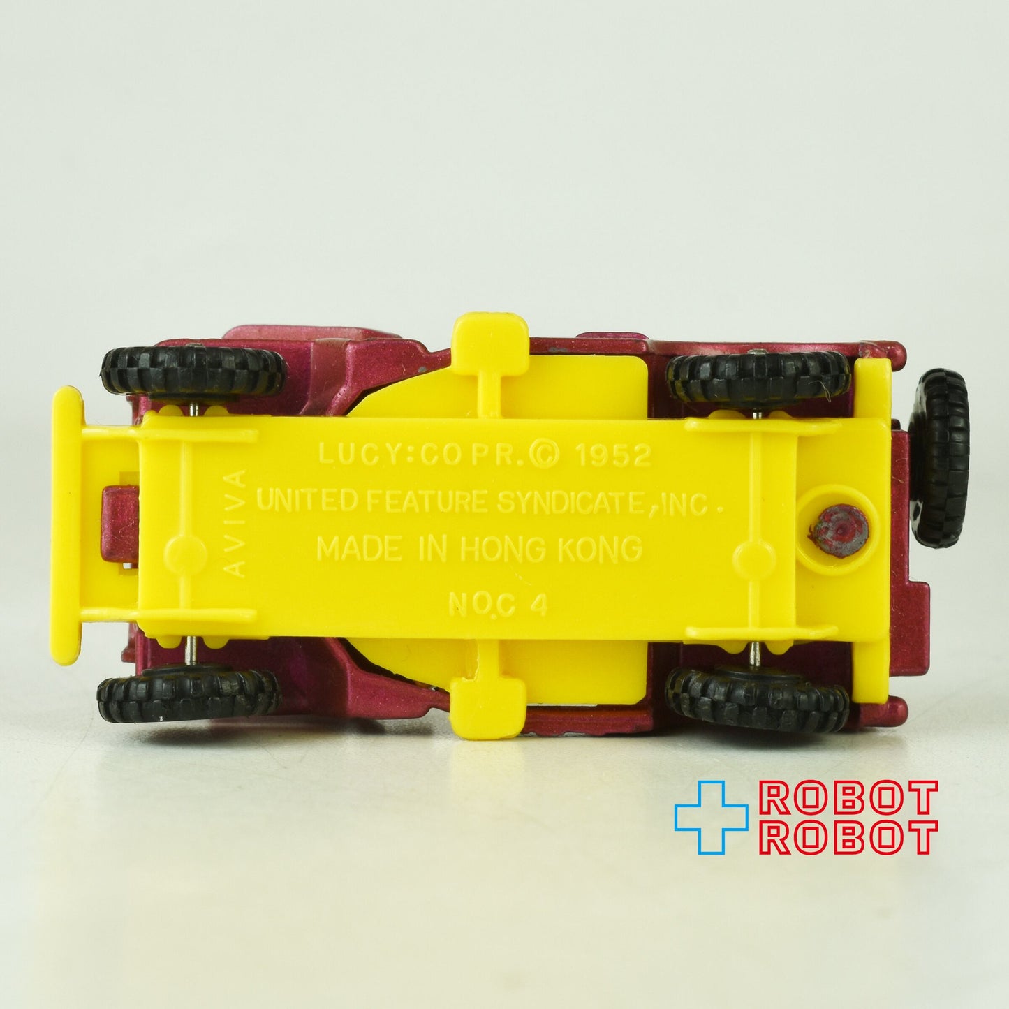 スヌーピー ルーシー・イン・ジープ ダイキャスト ミニカー メイド・イン・ホンコン ルース