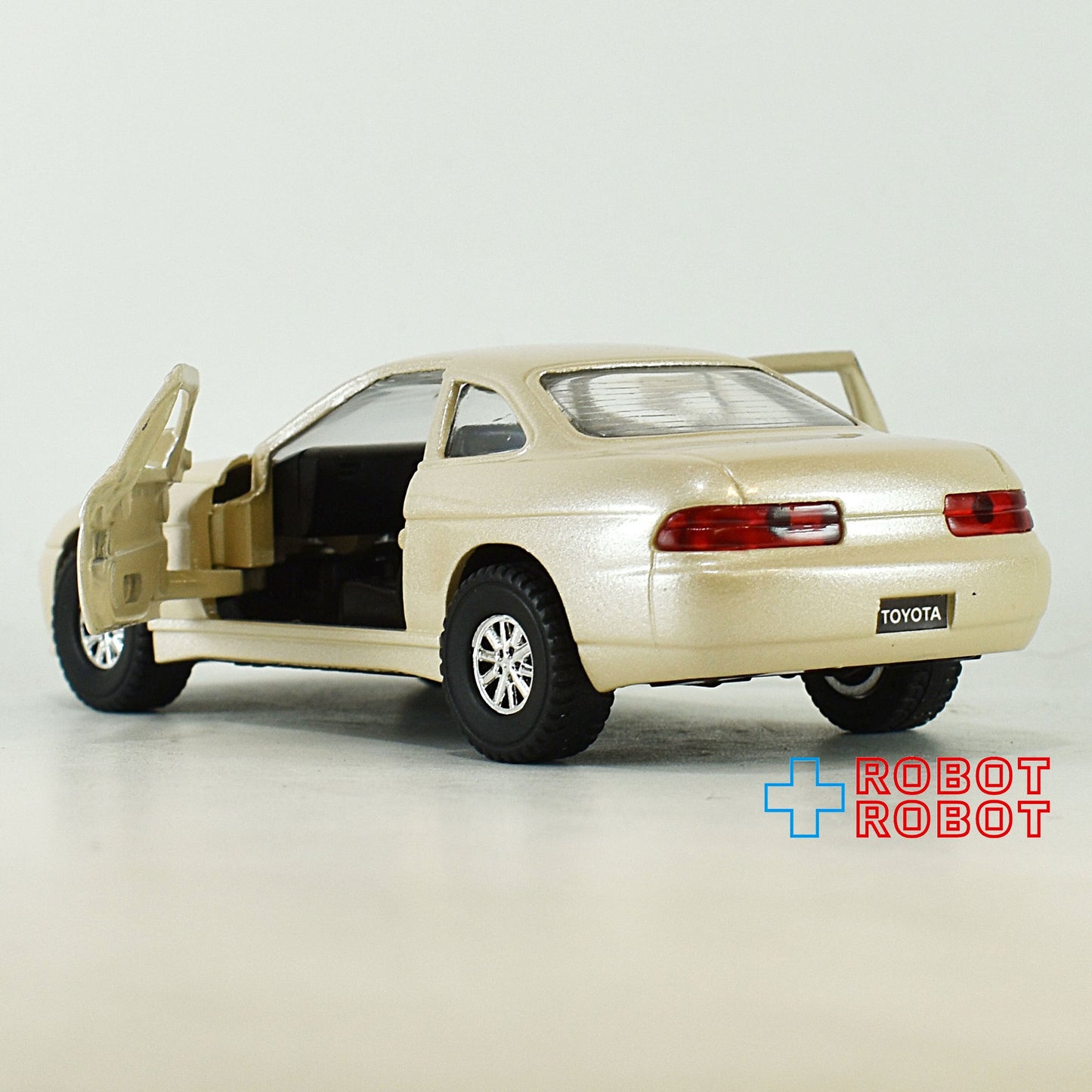 ダイヤペット SV-22 トヨタ ソアラ 4.0 GT-L 1/40 ダイキャスト ミニカー 箱入