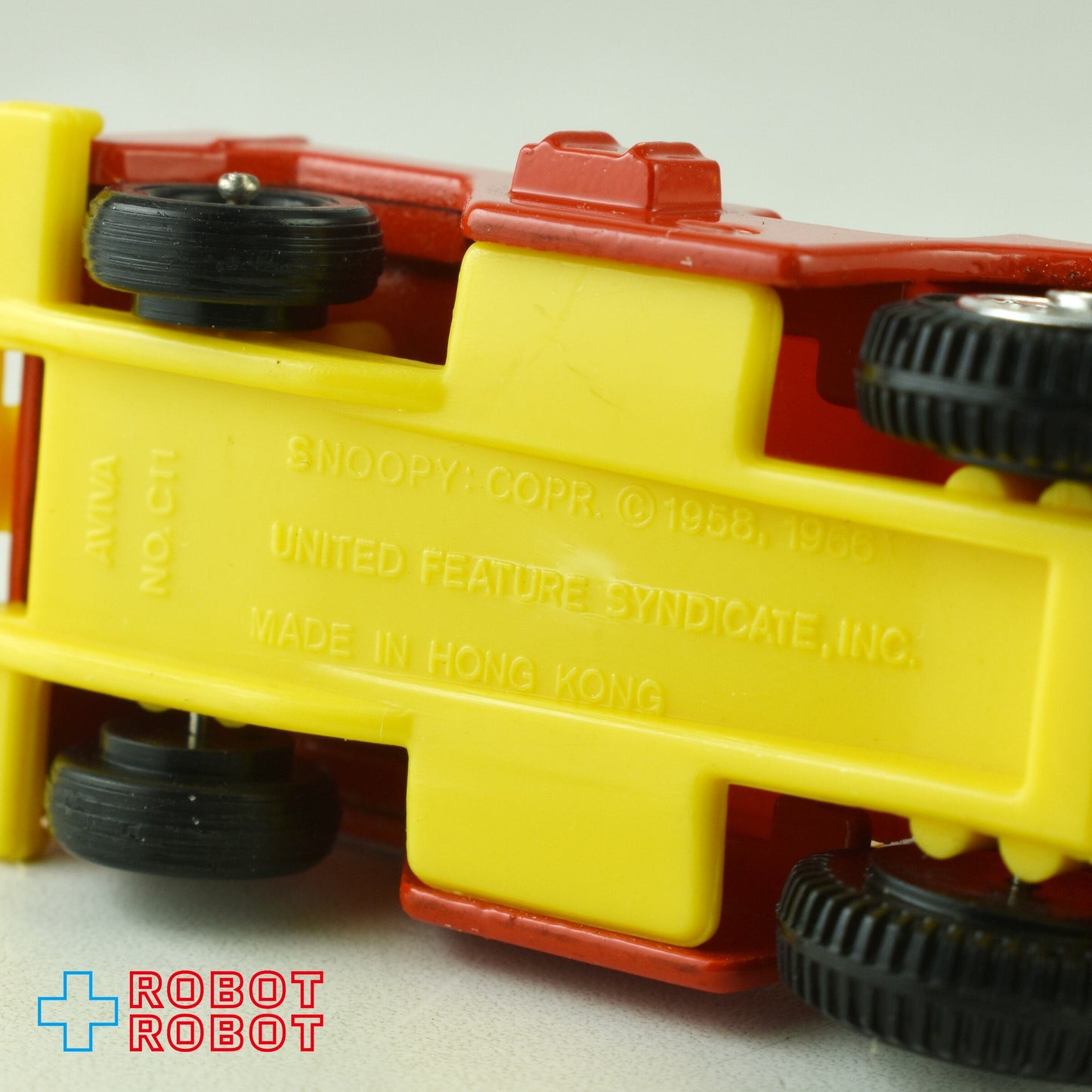 スヌーピー・イン・レッドトラック ダイキャスト ミニカー メイド・イン・ホンコン ルース