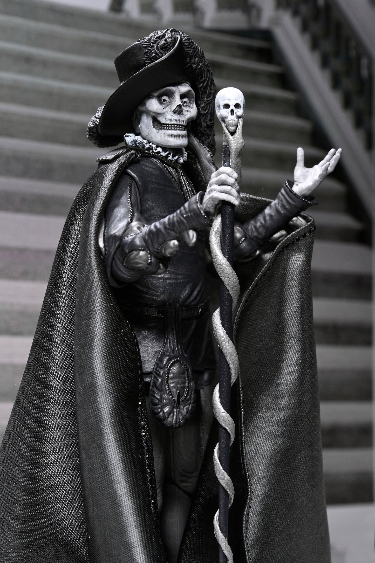 NECA ネカ オペラ座の怪人 アルティメット (ブラック＆ホワイト) 1925 7インチ アクションフィギュア 未開封