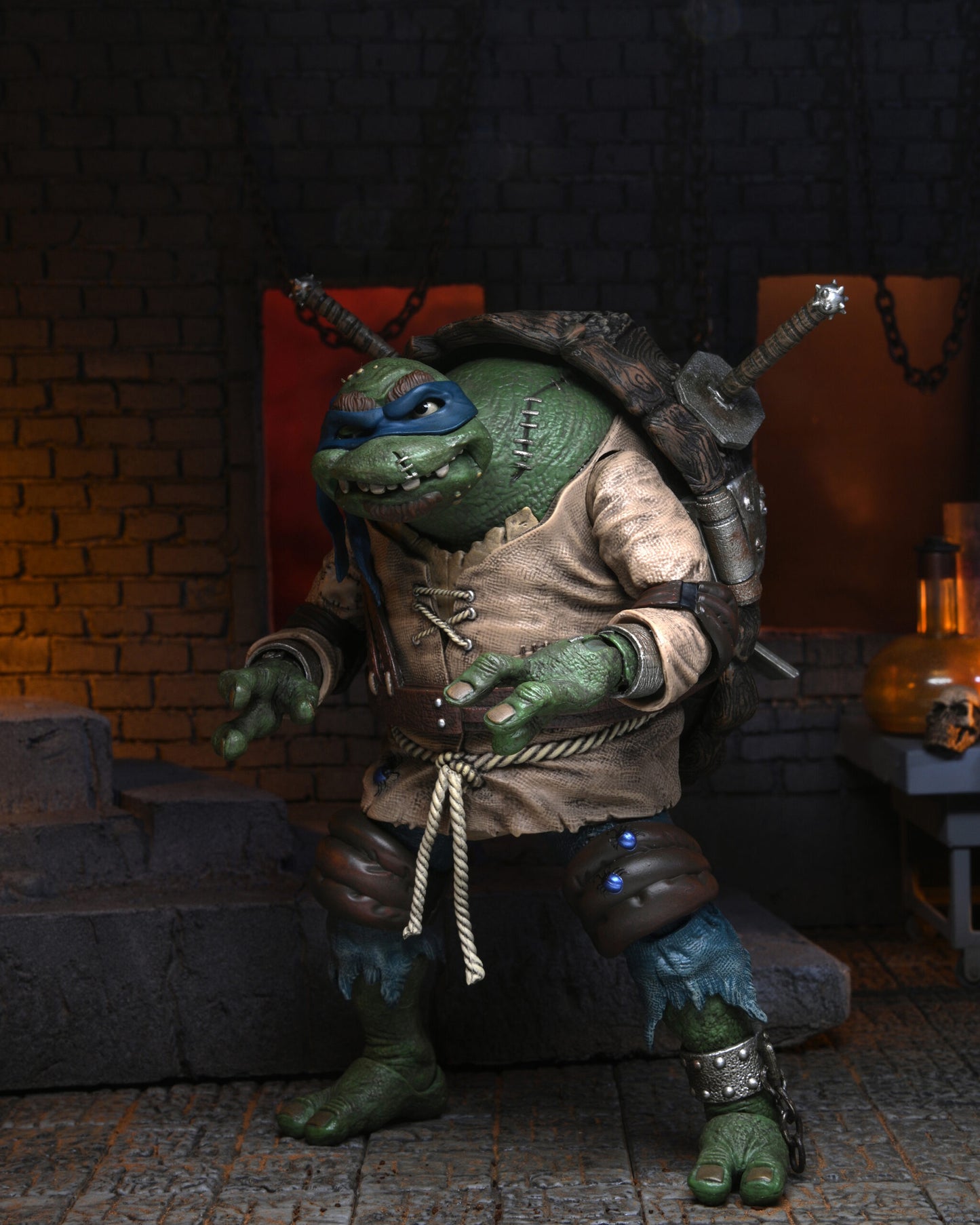 ネカ TMNT タートルズ ユニバーサル・モンスター レオナルド as ハンチバック アルティメット 7インチ アクションフィギュア 未開封