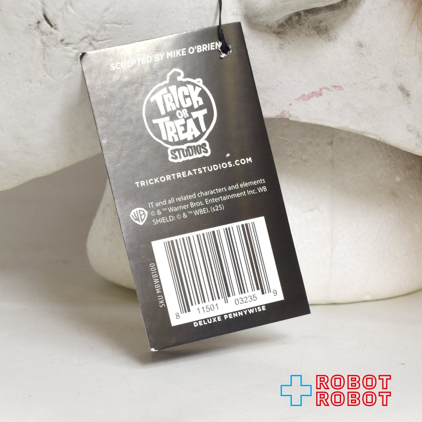 トリック・オア・トリート・スタジオ イット ペニーワイズ マスク 紙タグ付き