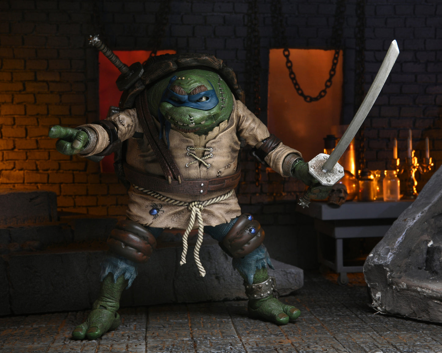 ネカ TMNT タートルズ ユニバーサル・モンスター レオナルド as ハンチバック アルティメット 7インチ アクションフィギュア 未開封
