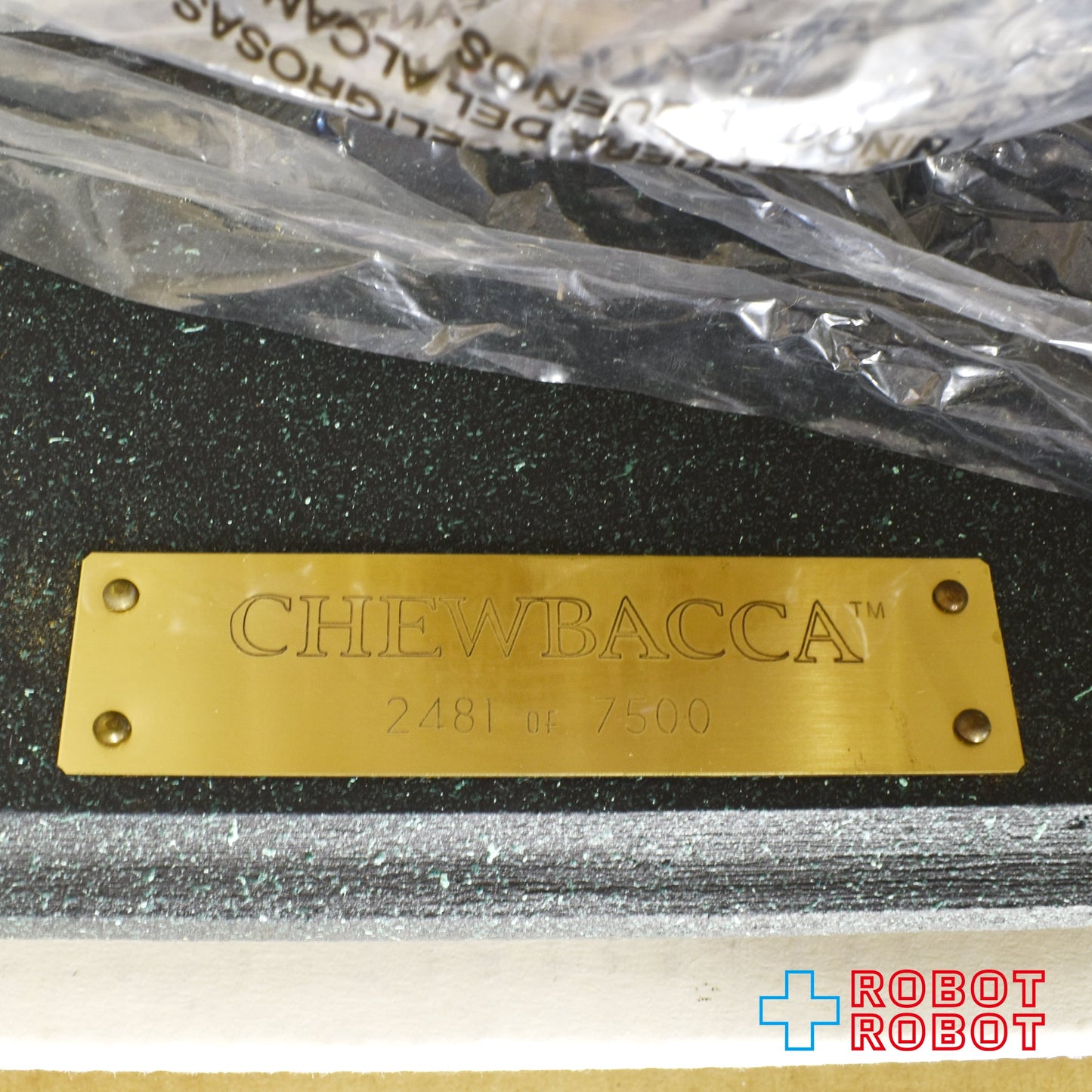 イリューシブ社 スター・ウォーズ チューバッカ 1/1スケール ライフサイズ レプリカ ヘッド 7500体限定 - ROBOTROBOT