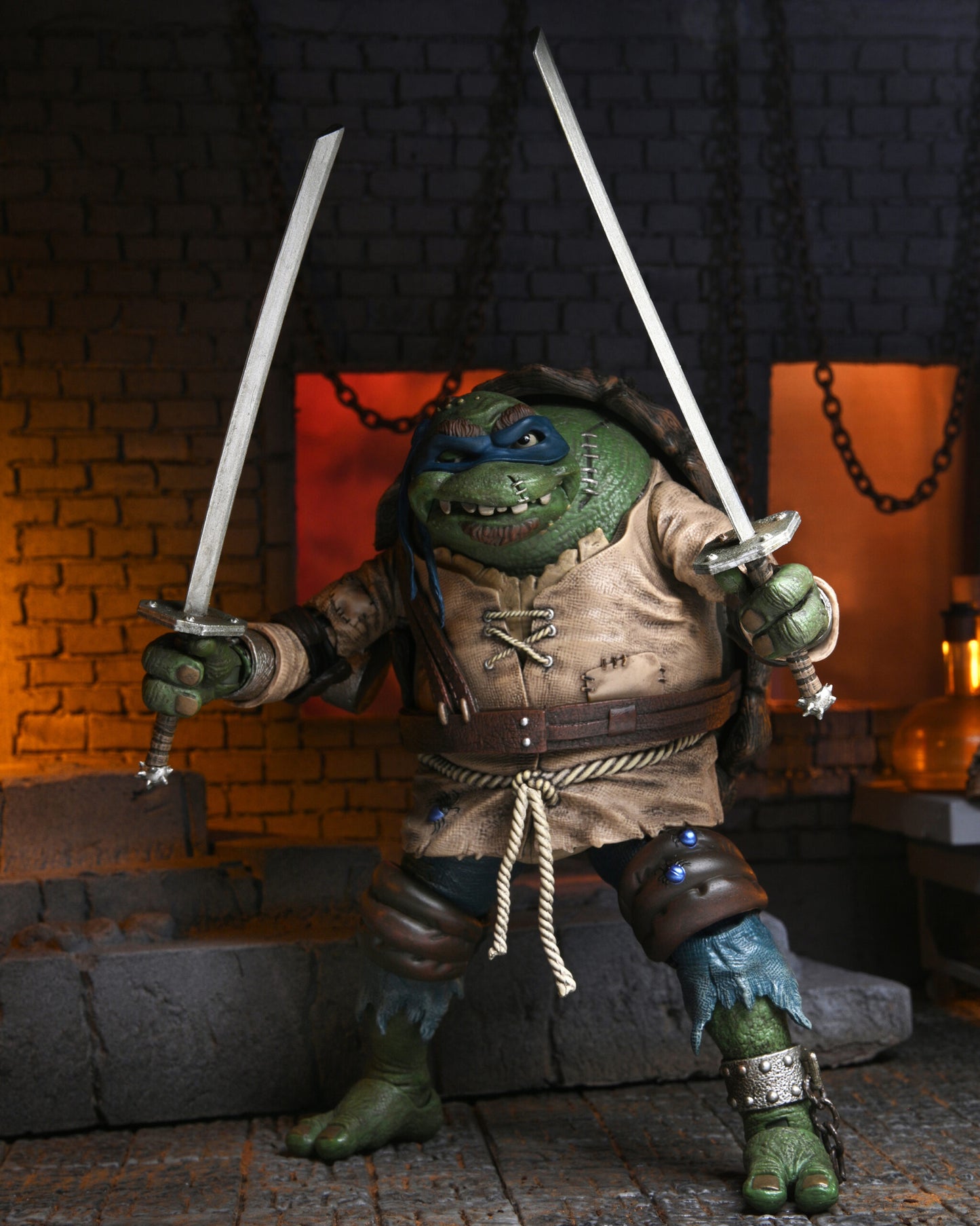 ネカ TMNT タートルズ ユニバーサル・モンスター レオナルド as ハンチバック アルティメット 7インチ アクションフィギュア 未開封
