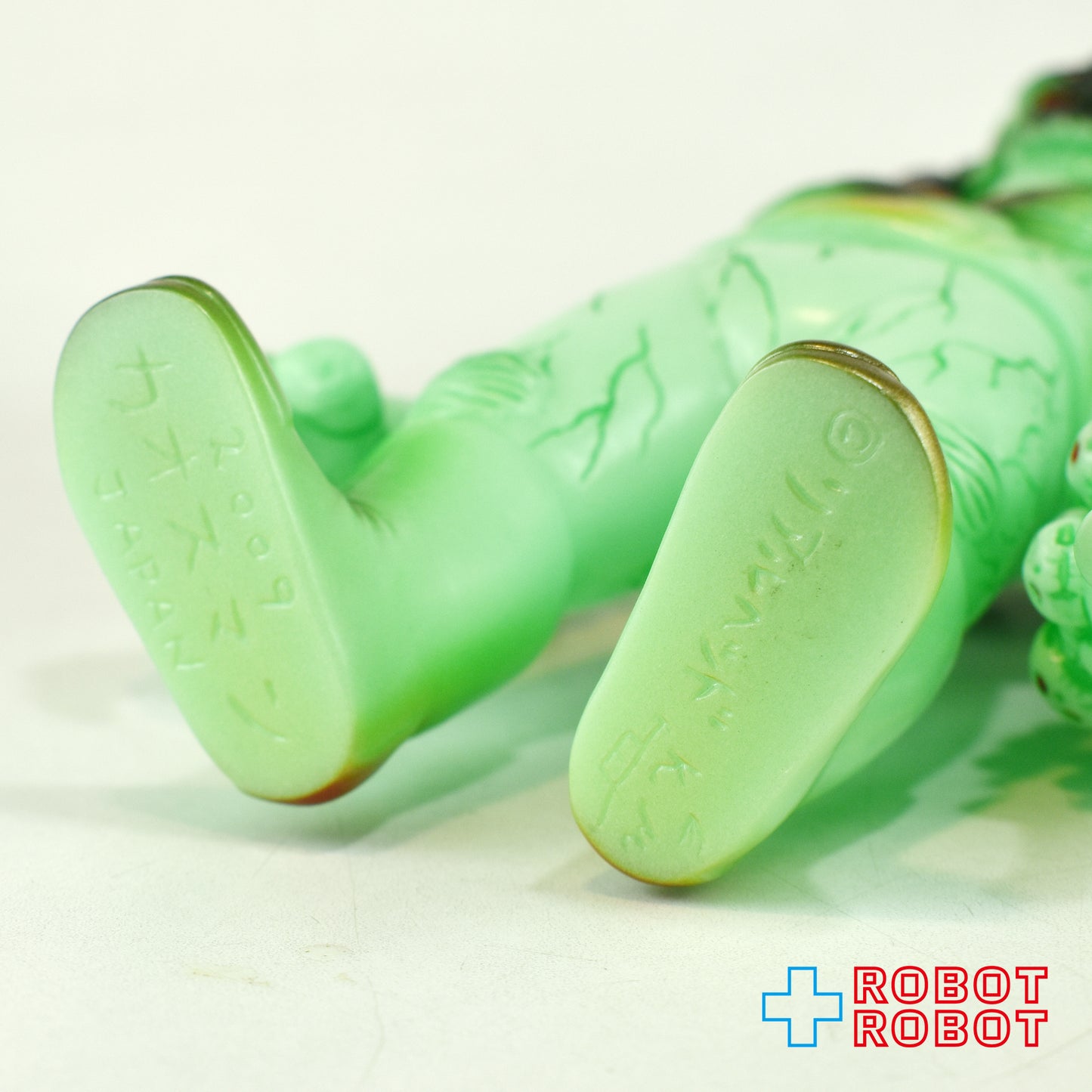 リアルヘッド×スカルトイズ ドクロックスマン 蓄光 ソフビ