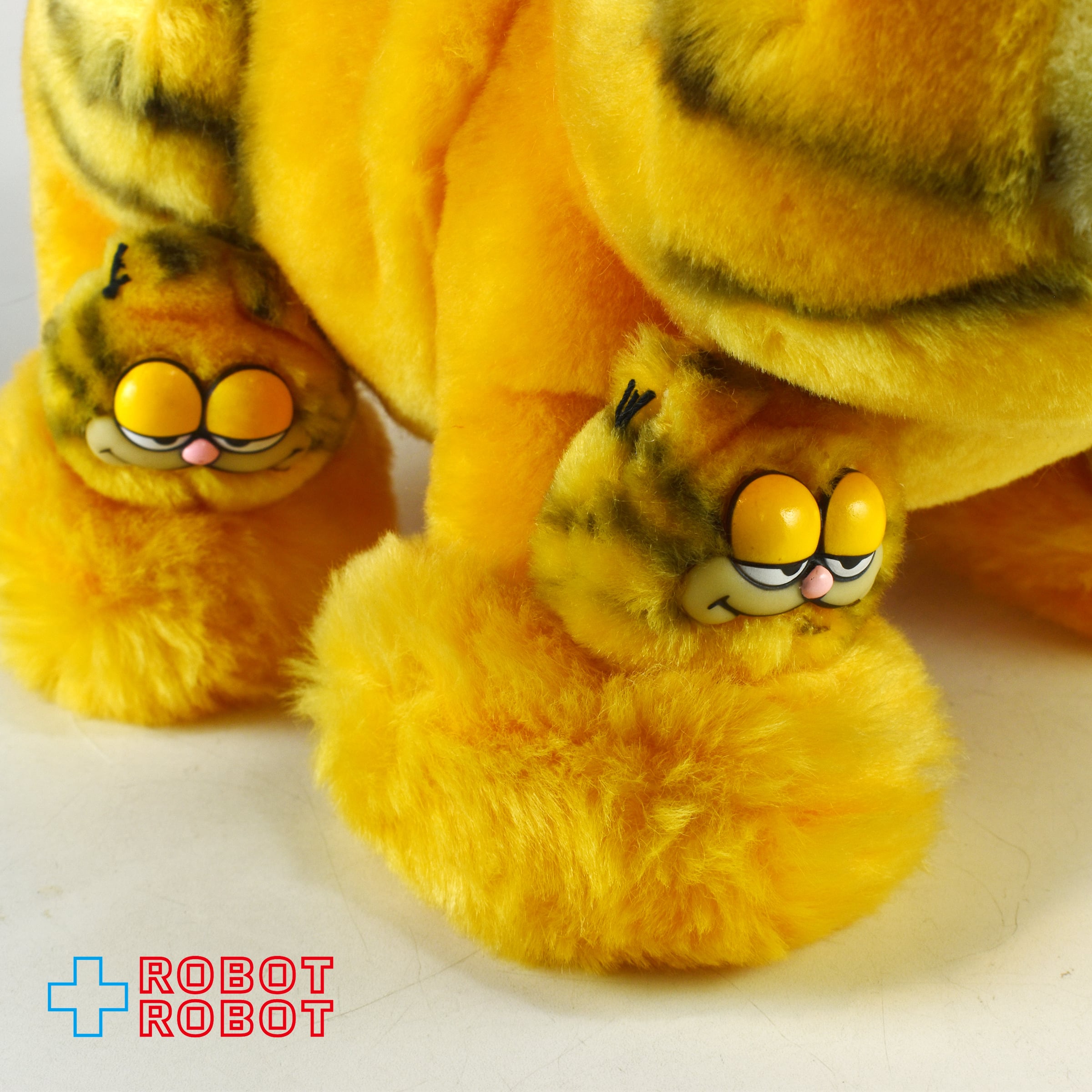 Dakin ガーフィールド 四つ足立ち スリッパ 24センチ ぬいぐるみ人形