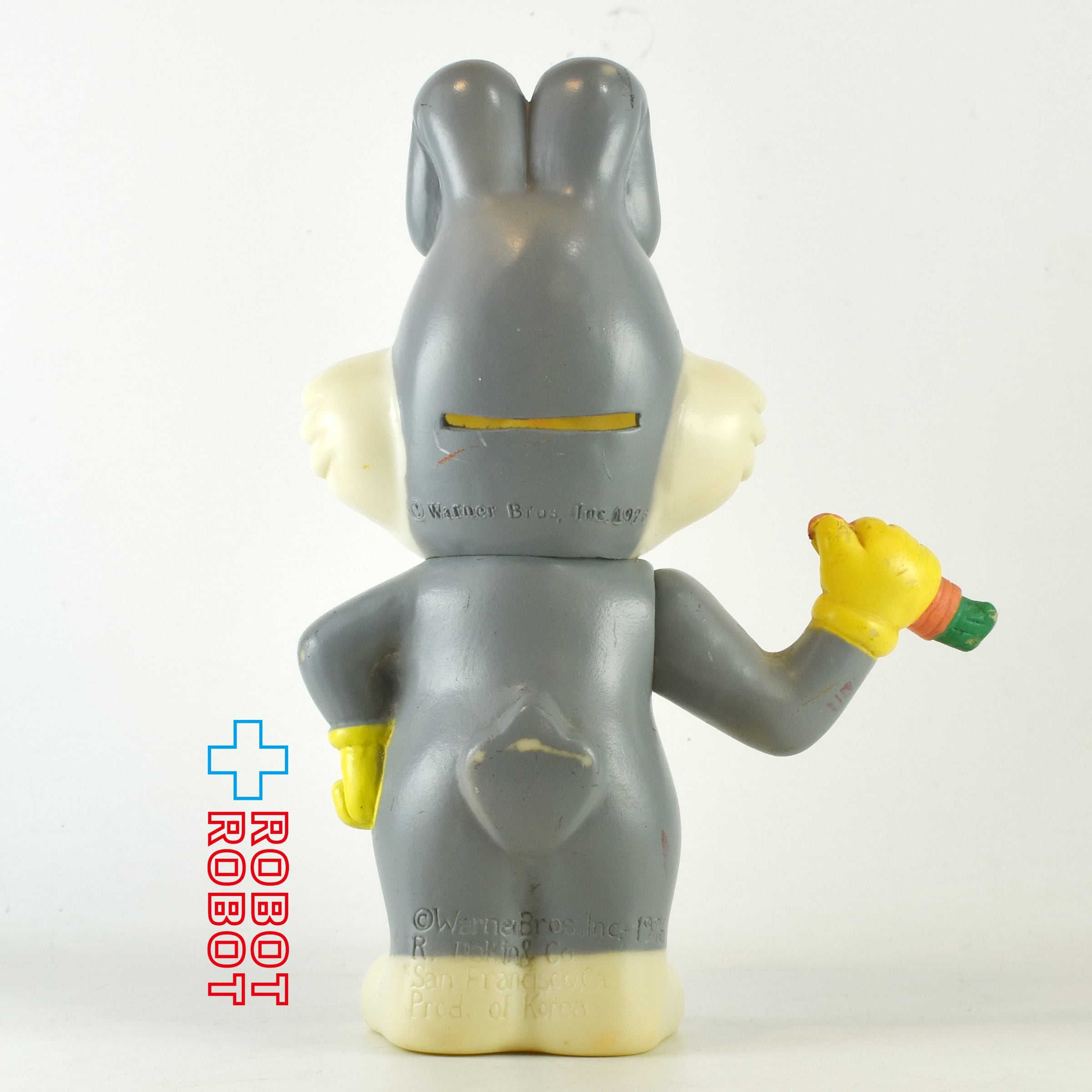 ルーニーテューンズ　キャラクター　貯金箱 ルーニーテューンズ キャラクター 貯金箱の通販 by ( ◠‿◠ )｜ラクマ