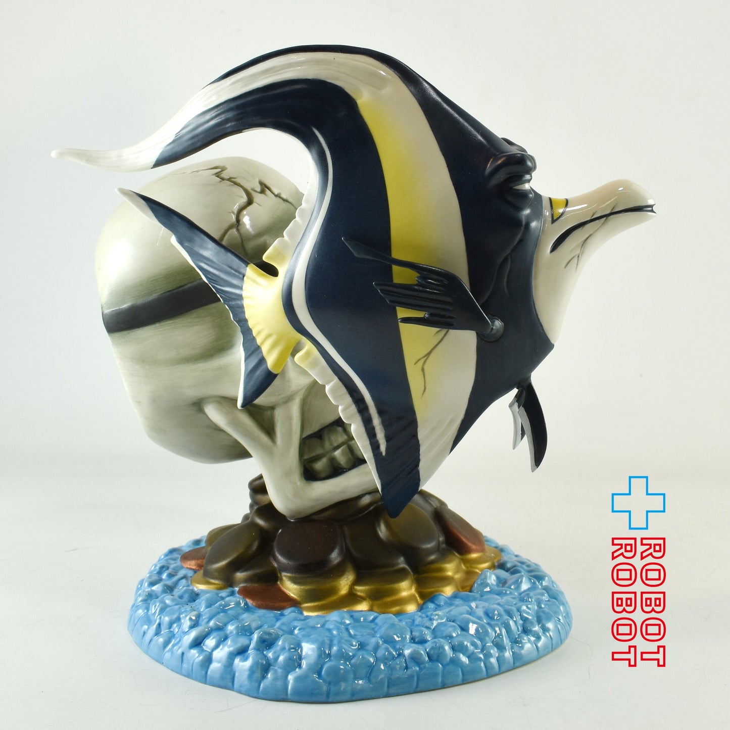 ディズニー WDCC  ファインディング・ニモ ギル “誰も彼に触れない” 箱付