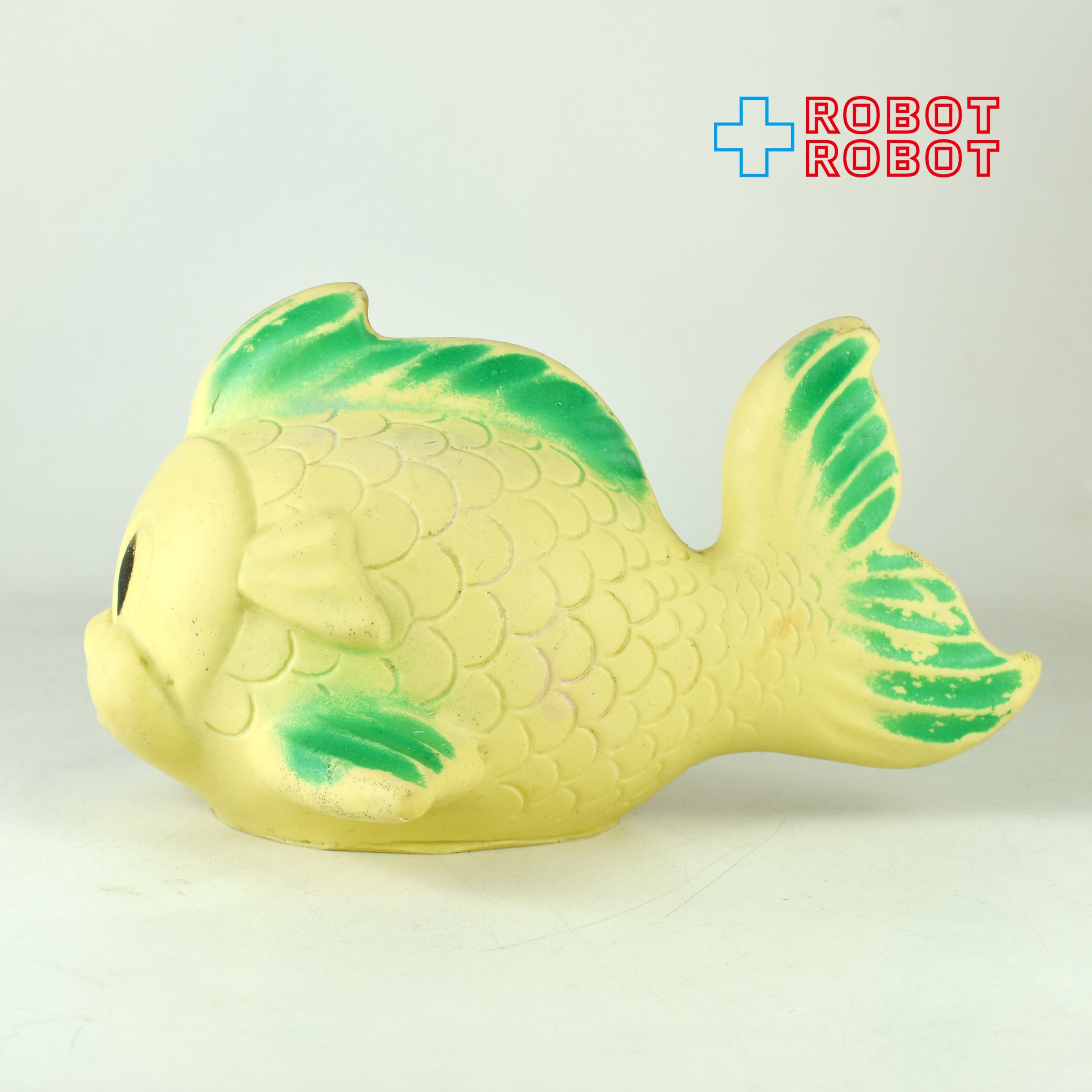 緑のヒレの金魚 ラバードール スクイーク