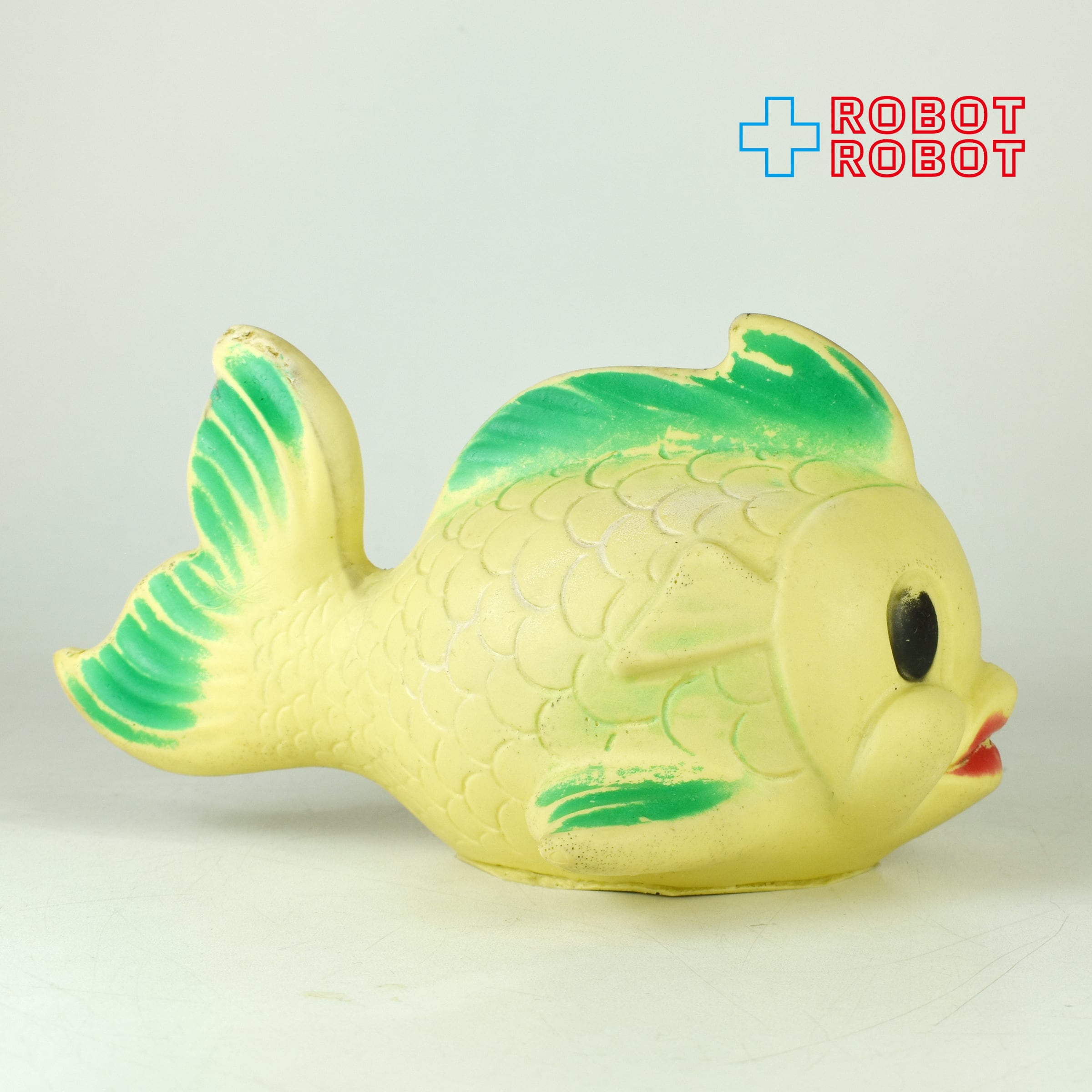 緑のヒレの金魚 ラバードール スクイーク – ROBOTROBOT