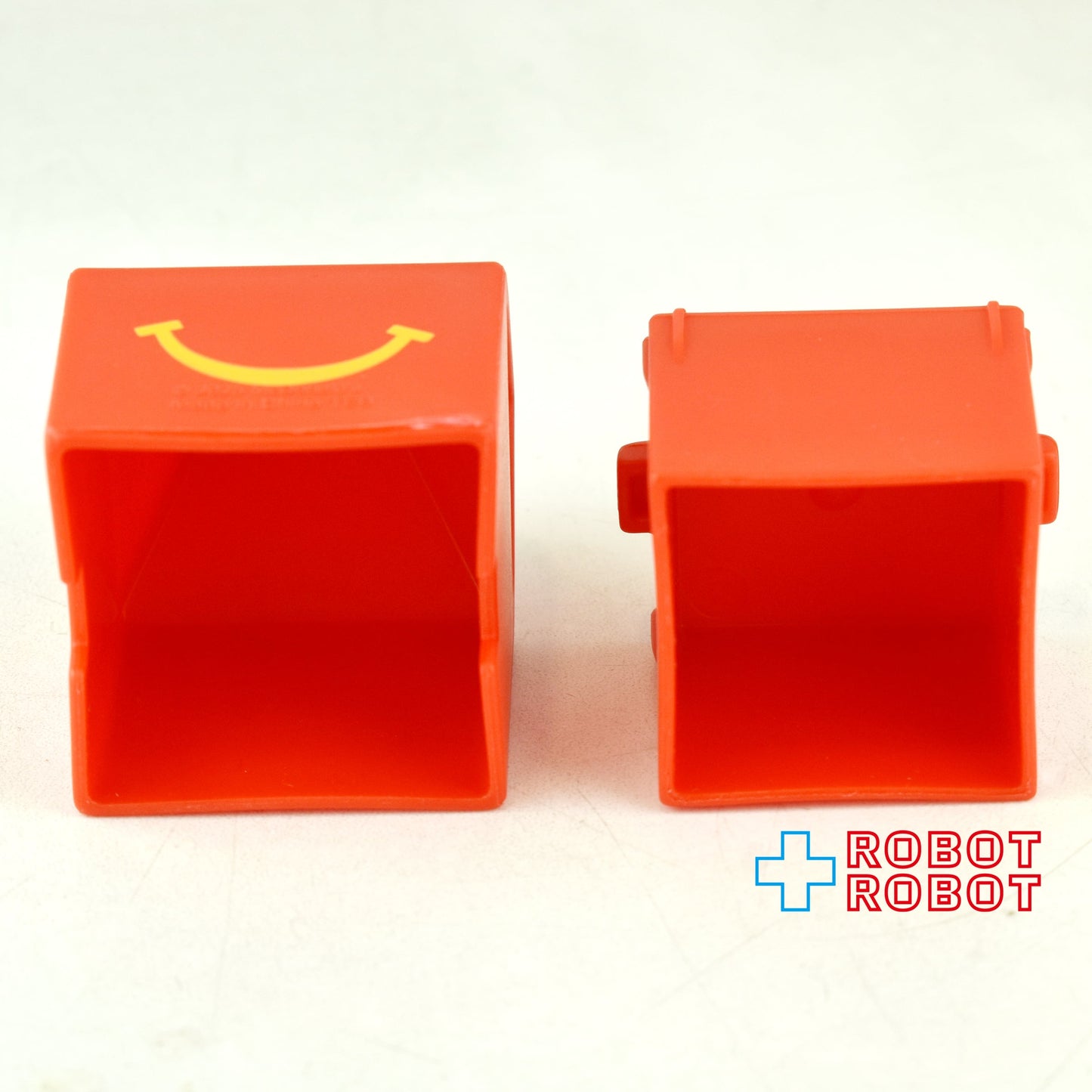 マクドナルド ミニチュアマクドナルド レッドハッピーセットボックス ハッピーミールトイ 2025 中国製 日本流通版 側面にmマーク無し