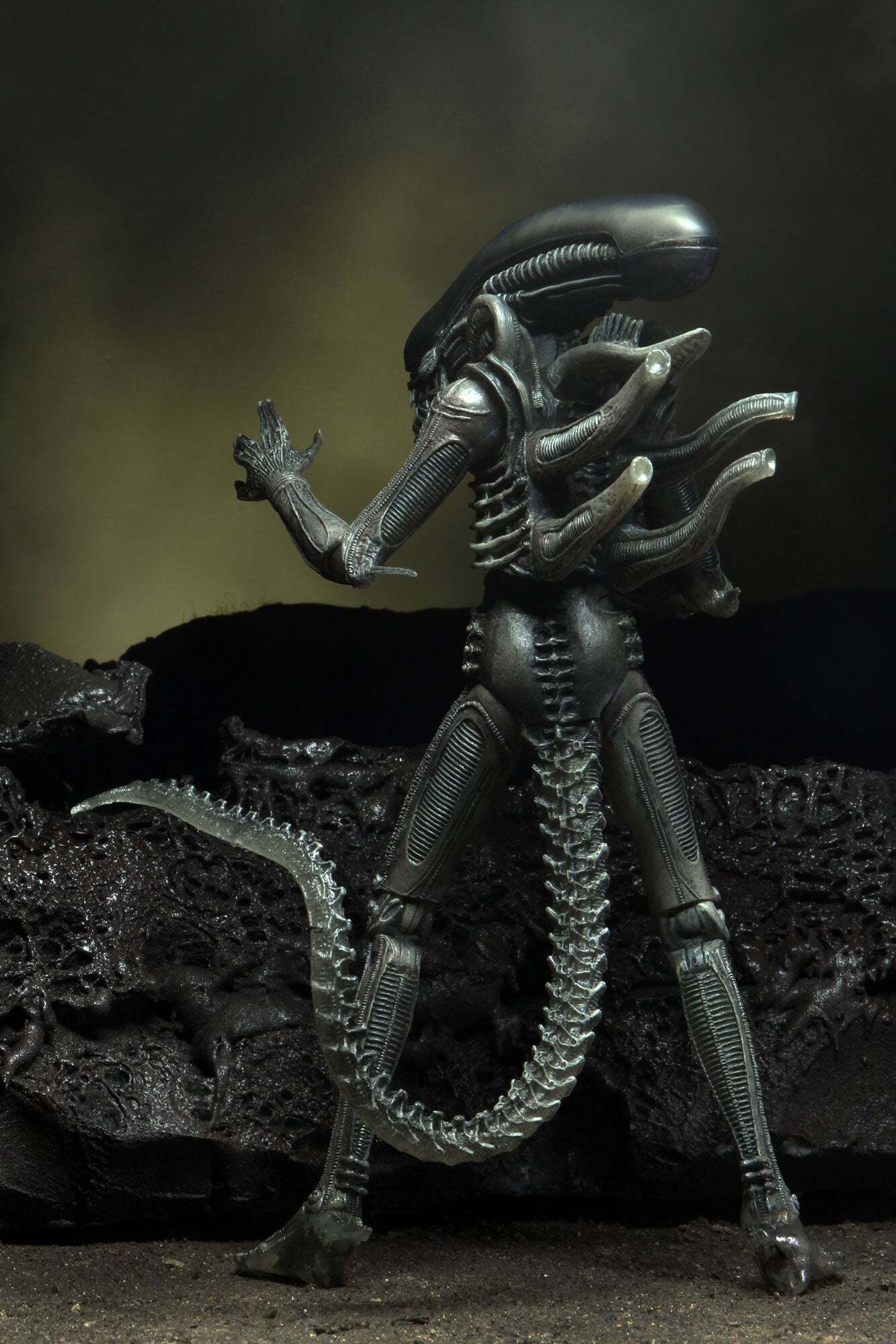 ネカ エイリアン 40th アニバーサリー エイリアン (ギーガー) 7インチ アクションフィギュア 未開封